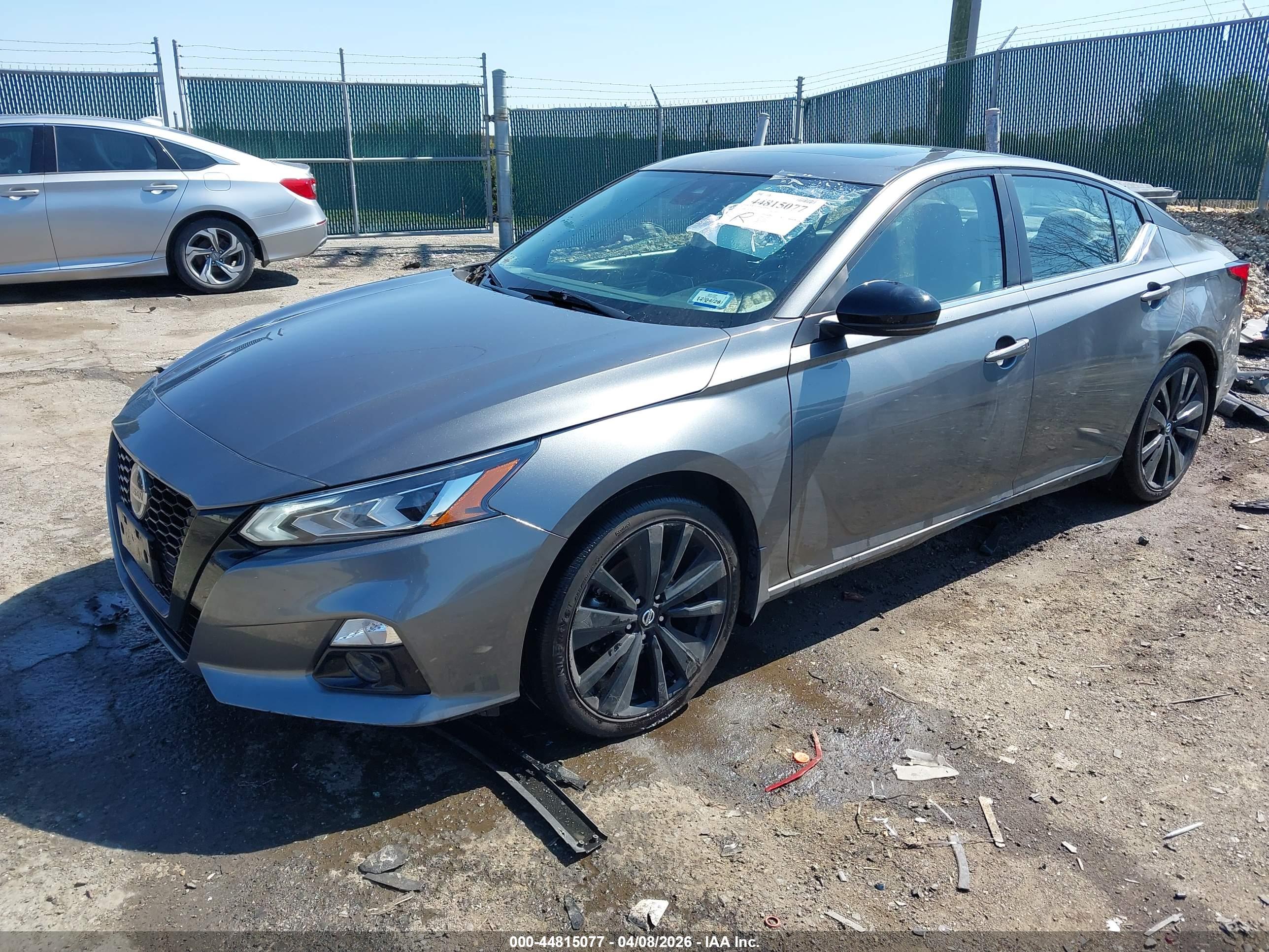 NISSAN ALTIMA image 2