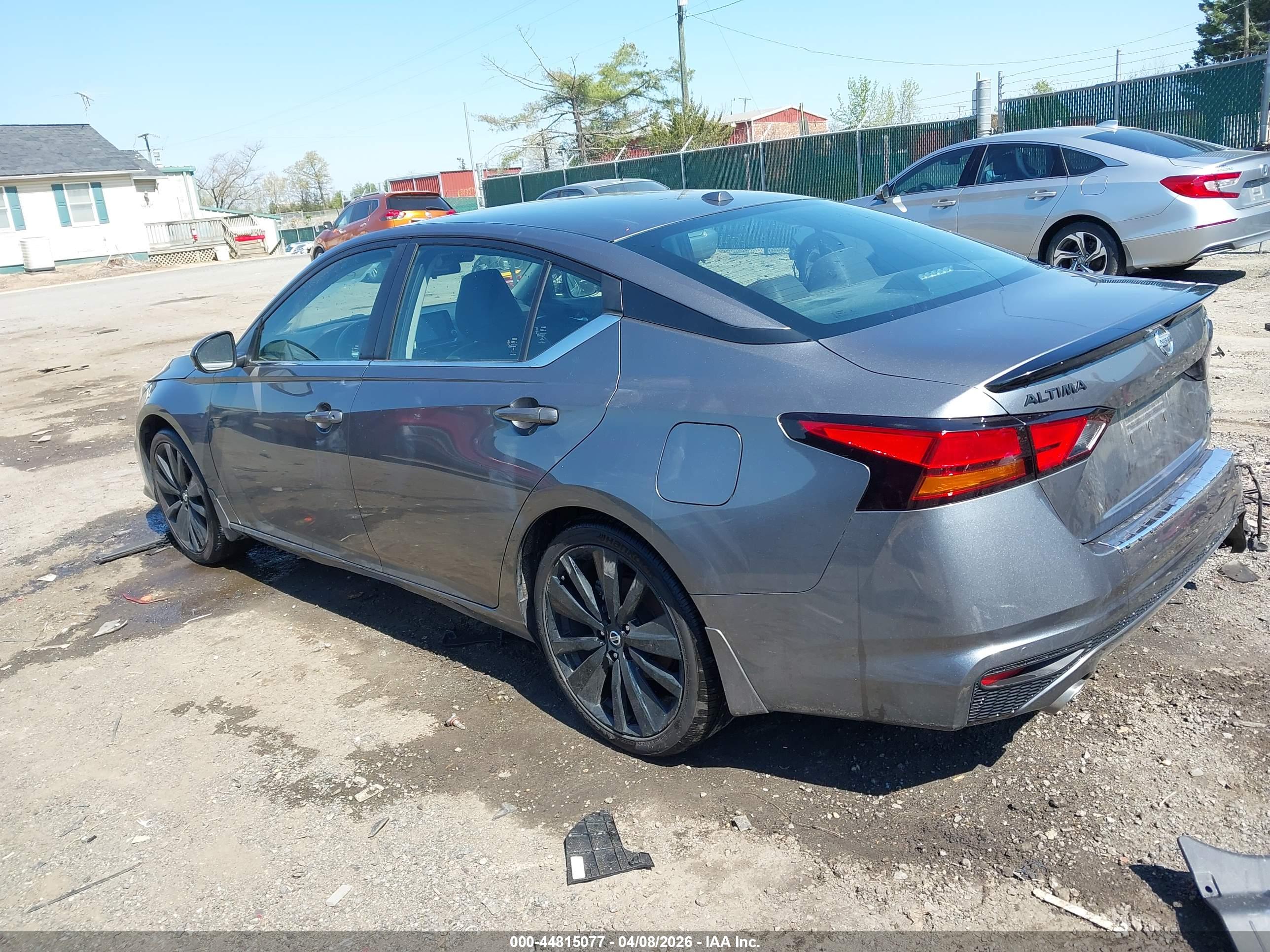 NISSAN ALTIMA image 3