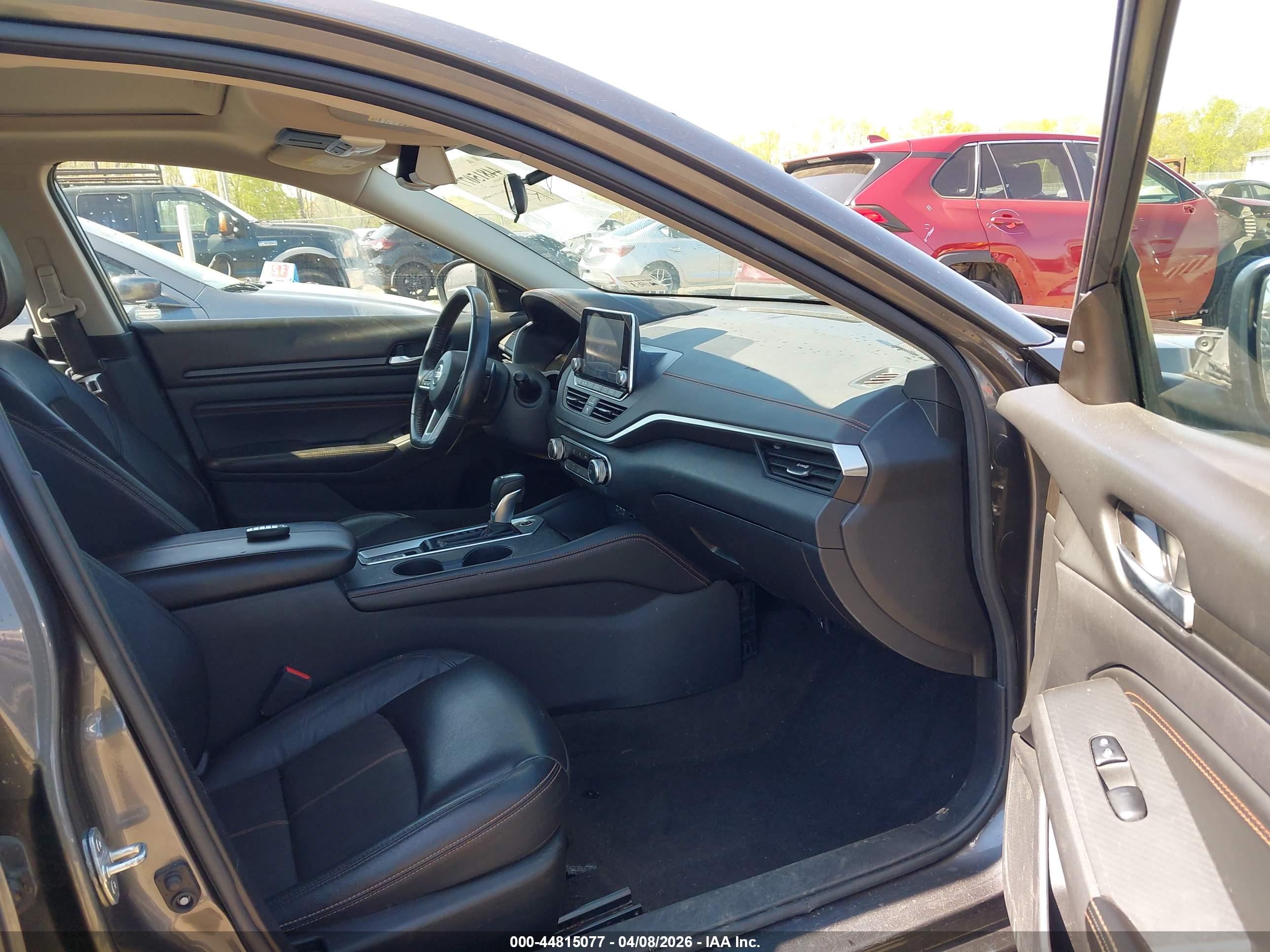NISSAN ALTIMA image 5