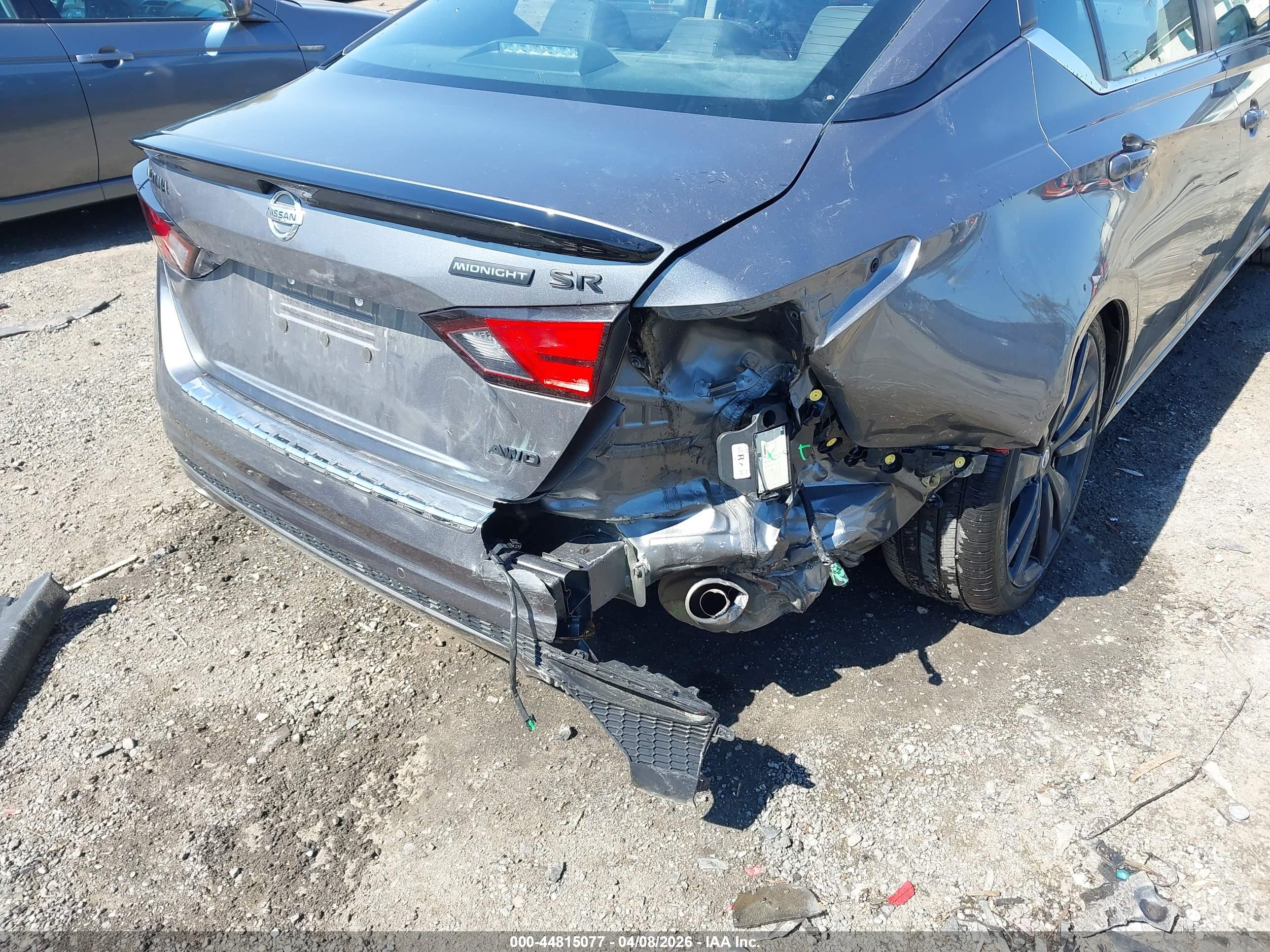 NISSAN ALTIMA image 6