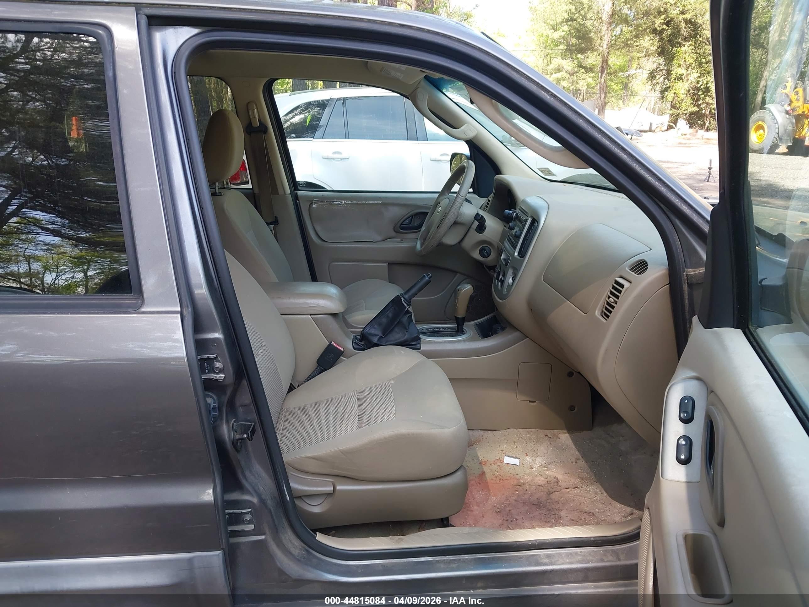 FORD ESCAPE image 5