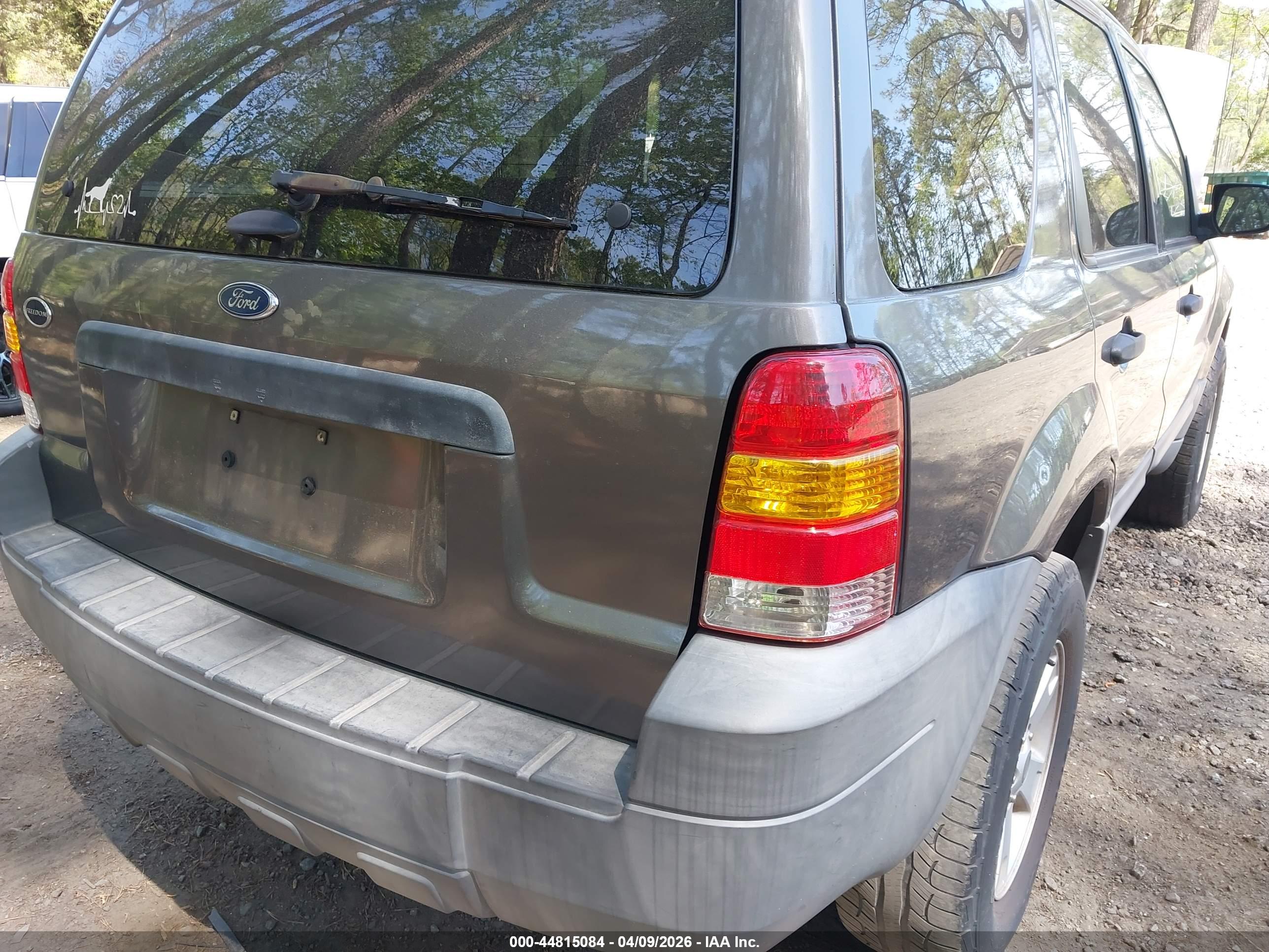 FORD ESCAPE image 6