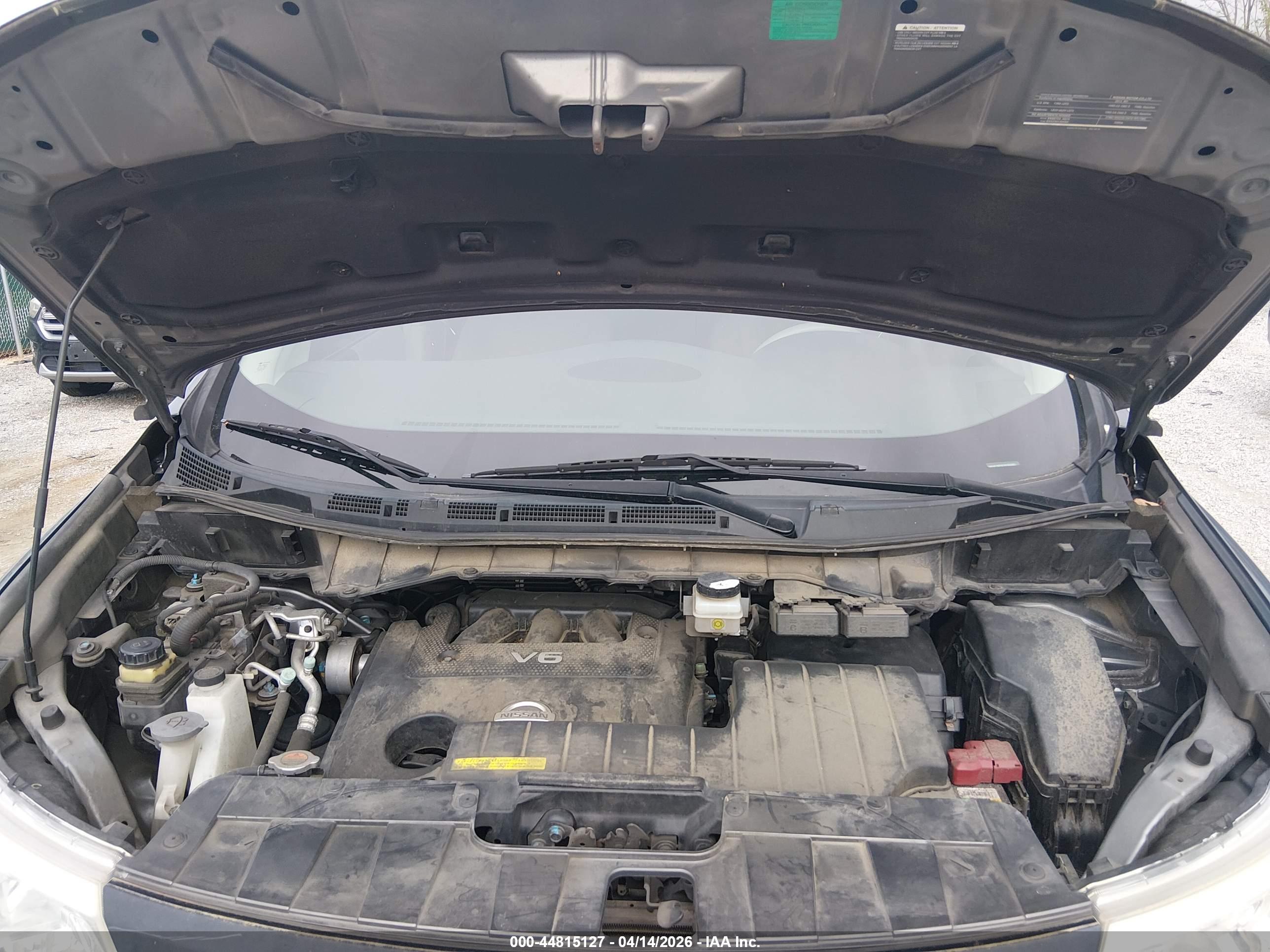NISSAN QUEST image 10