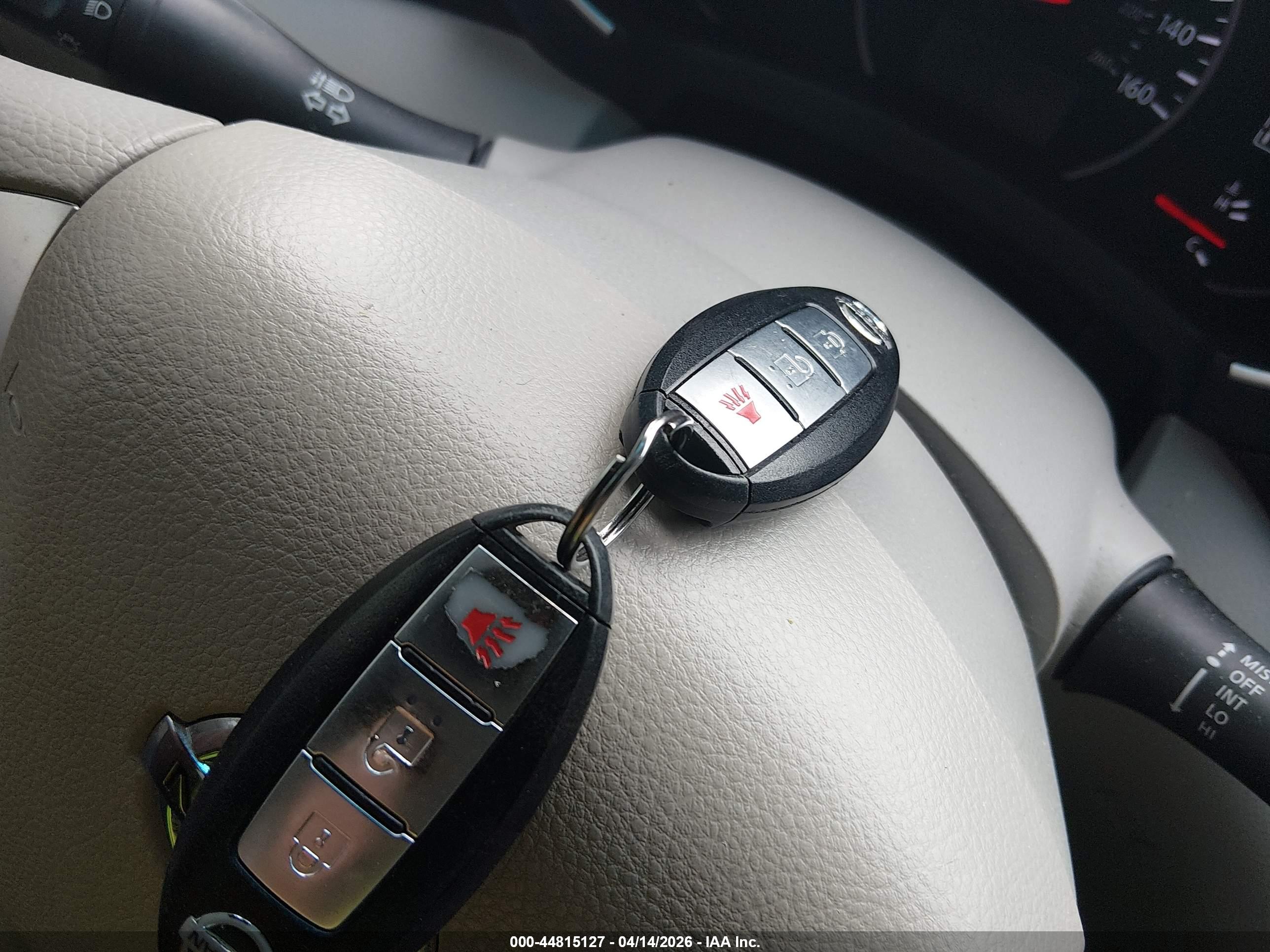 NISSAN QUEST image 11