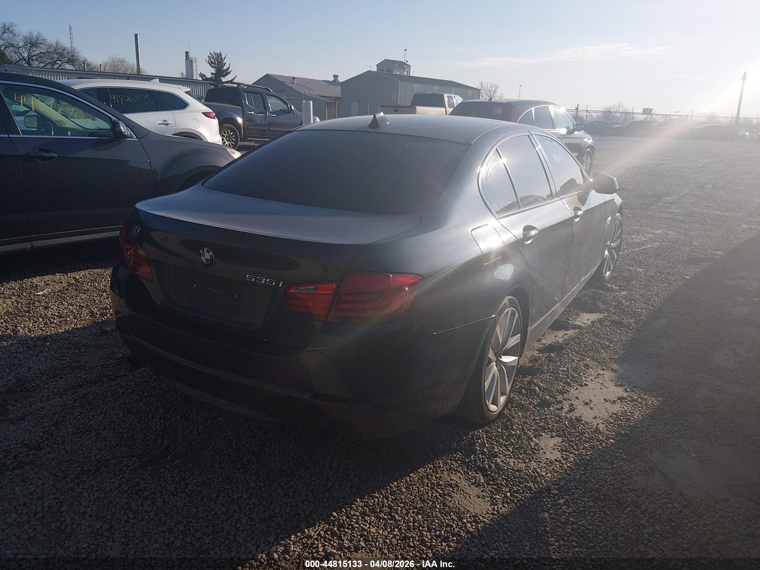 BMW 535I image 4