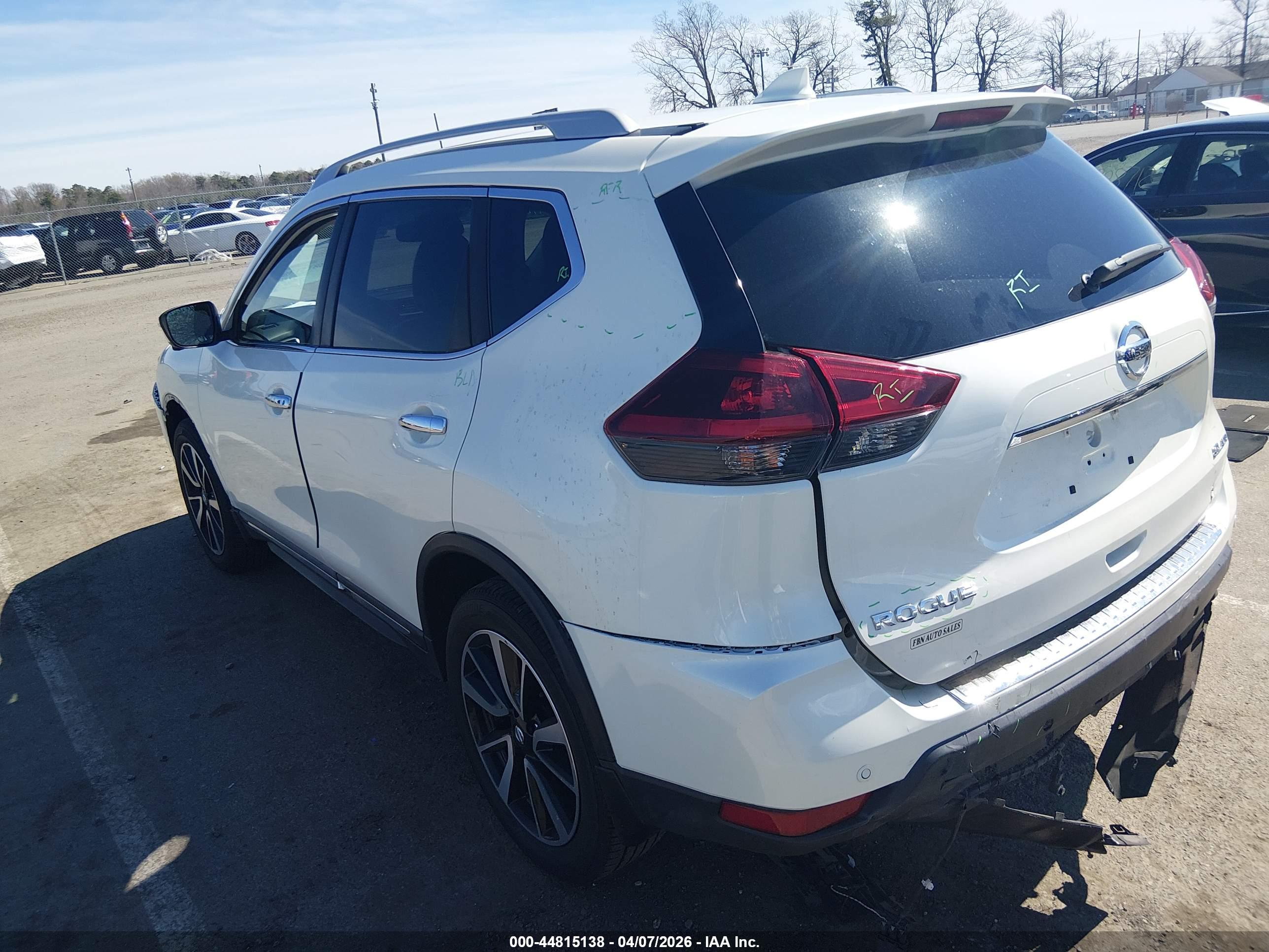 NISSAN ROGUE image 3
