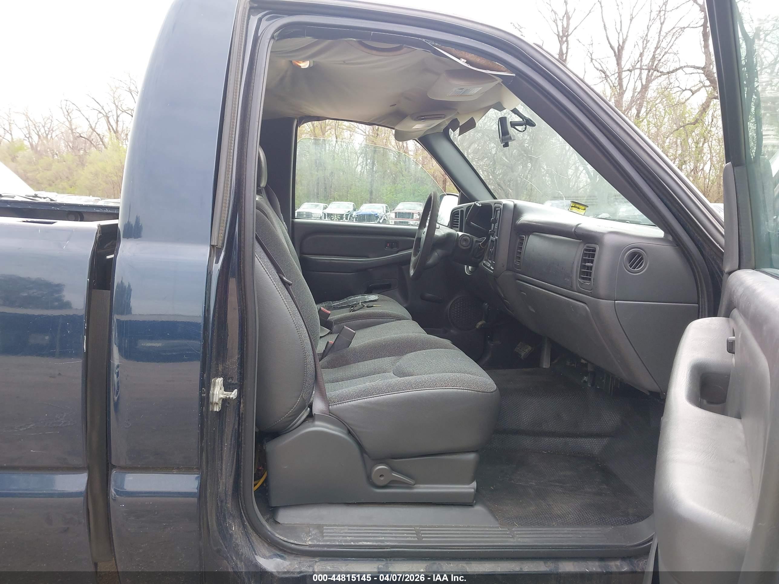 GMC SIERRA image 8