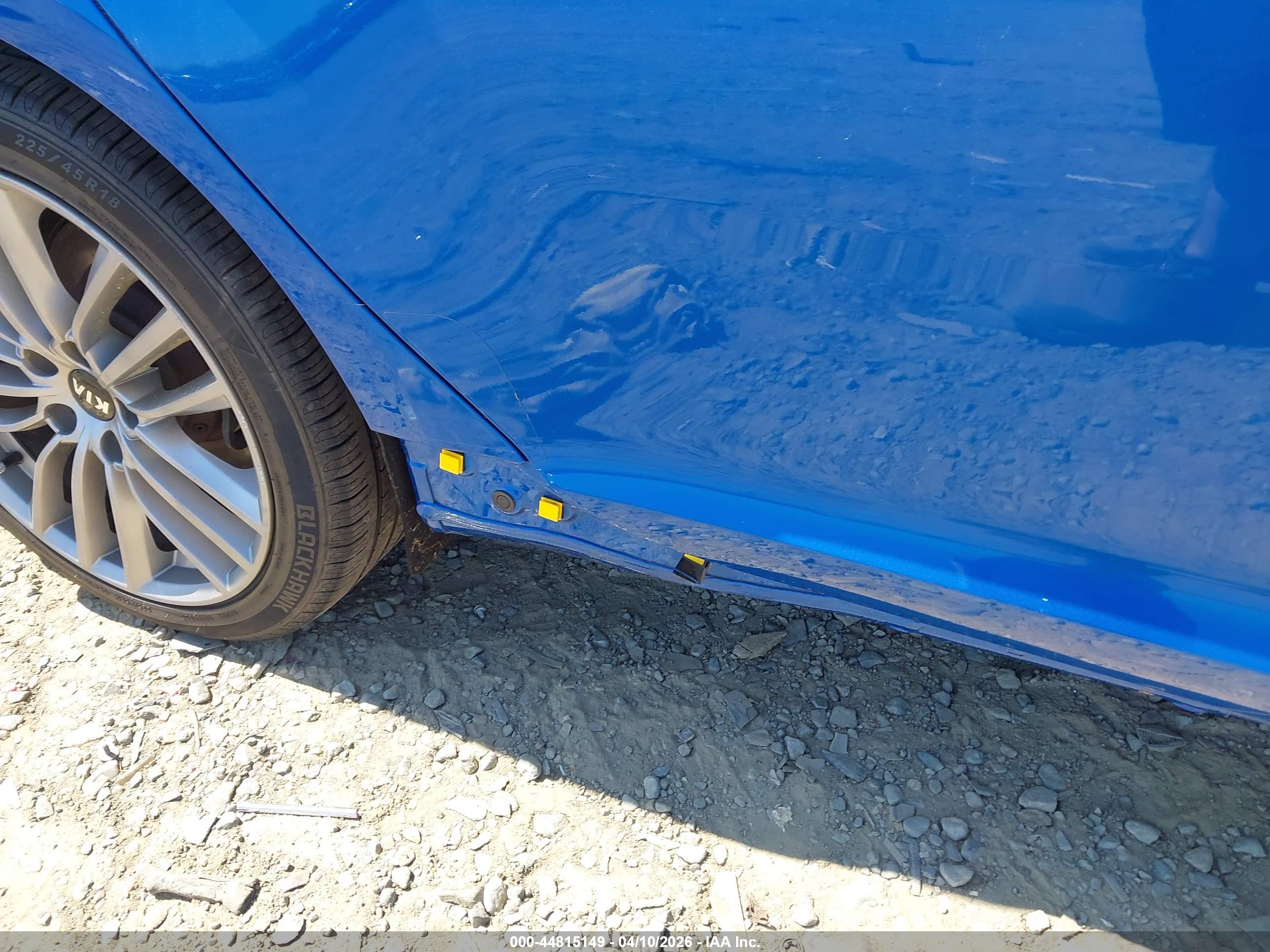 KIA STINGER image 6