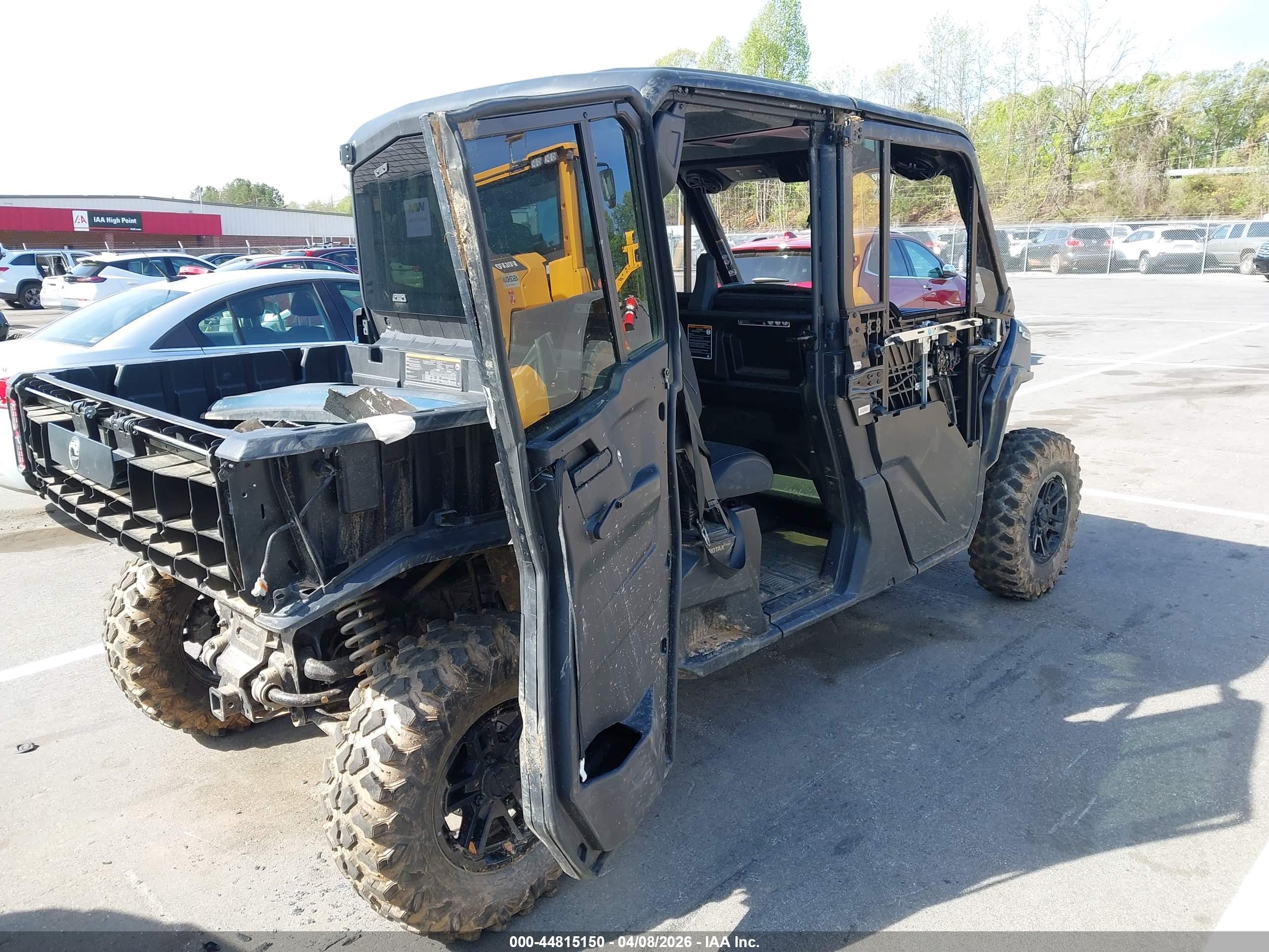 CAN-AM DEFENDER image 4