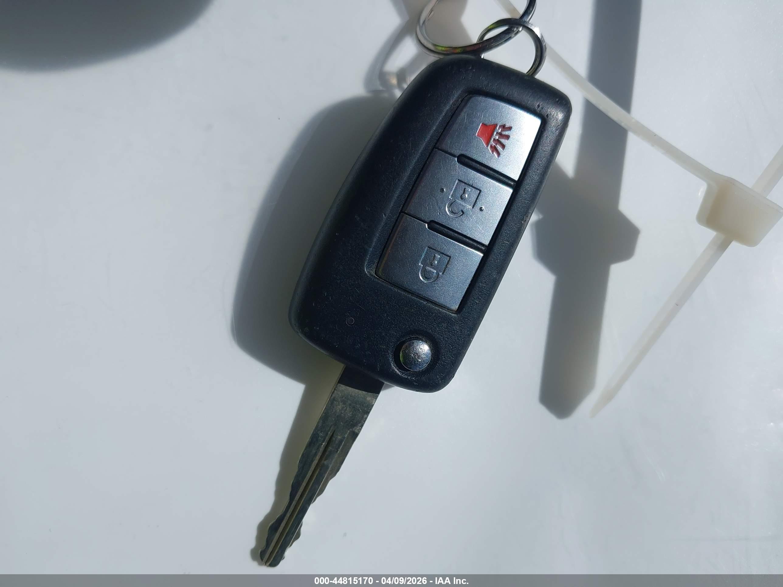 NISSAN ROGUE image 11