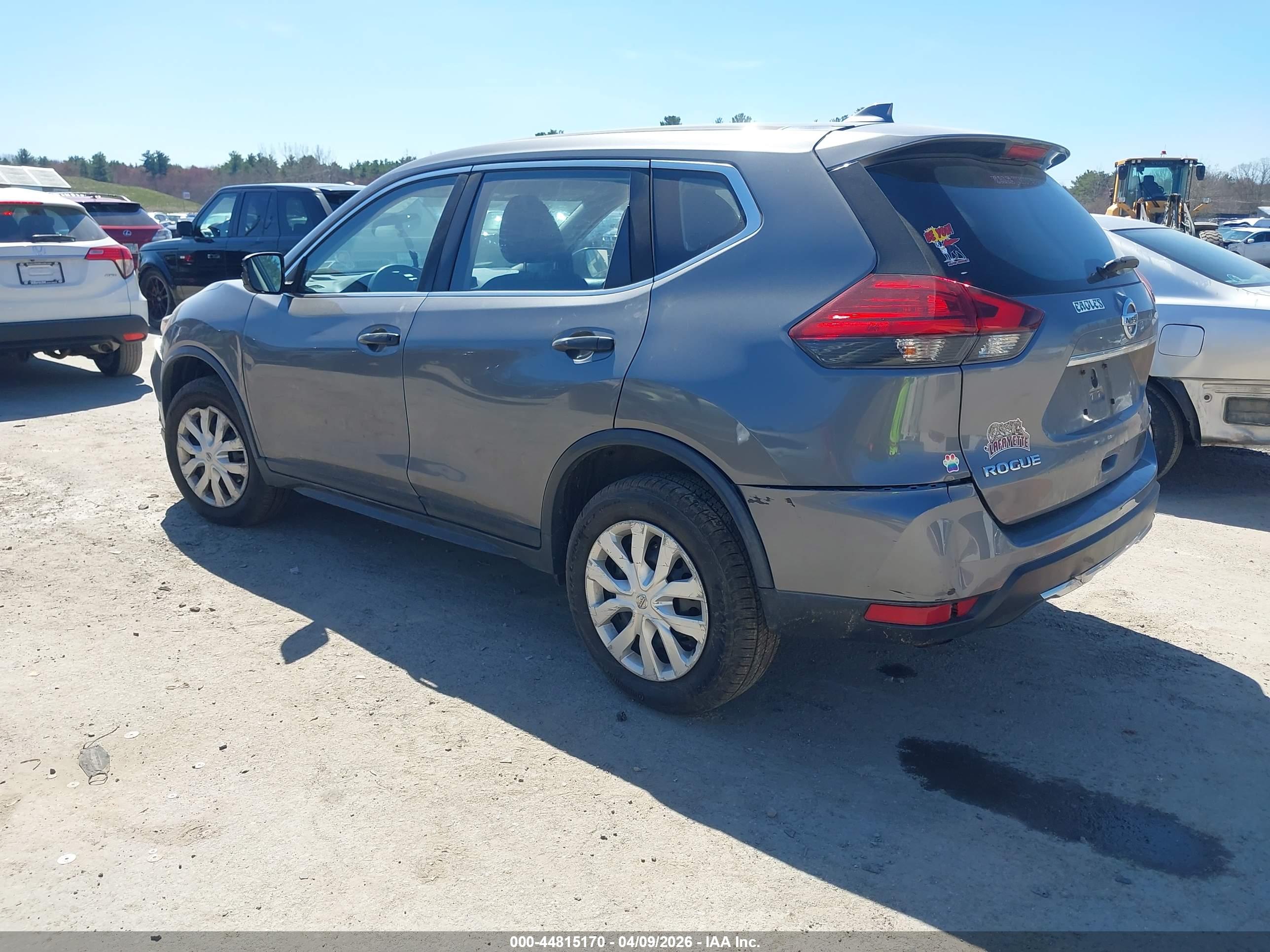 NISSAN ROGUE image 3