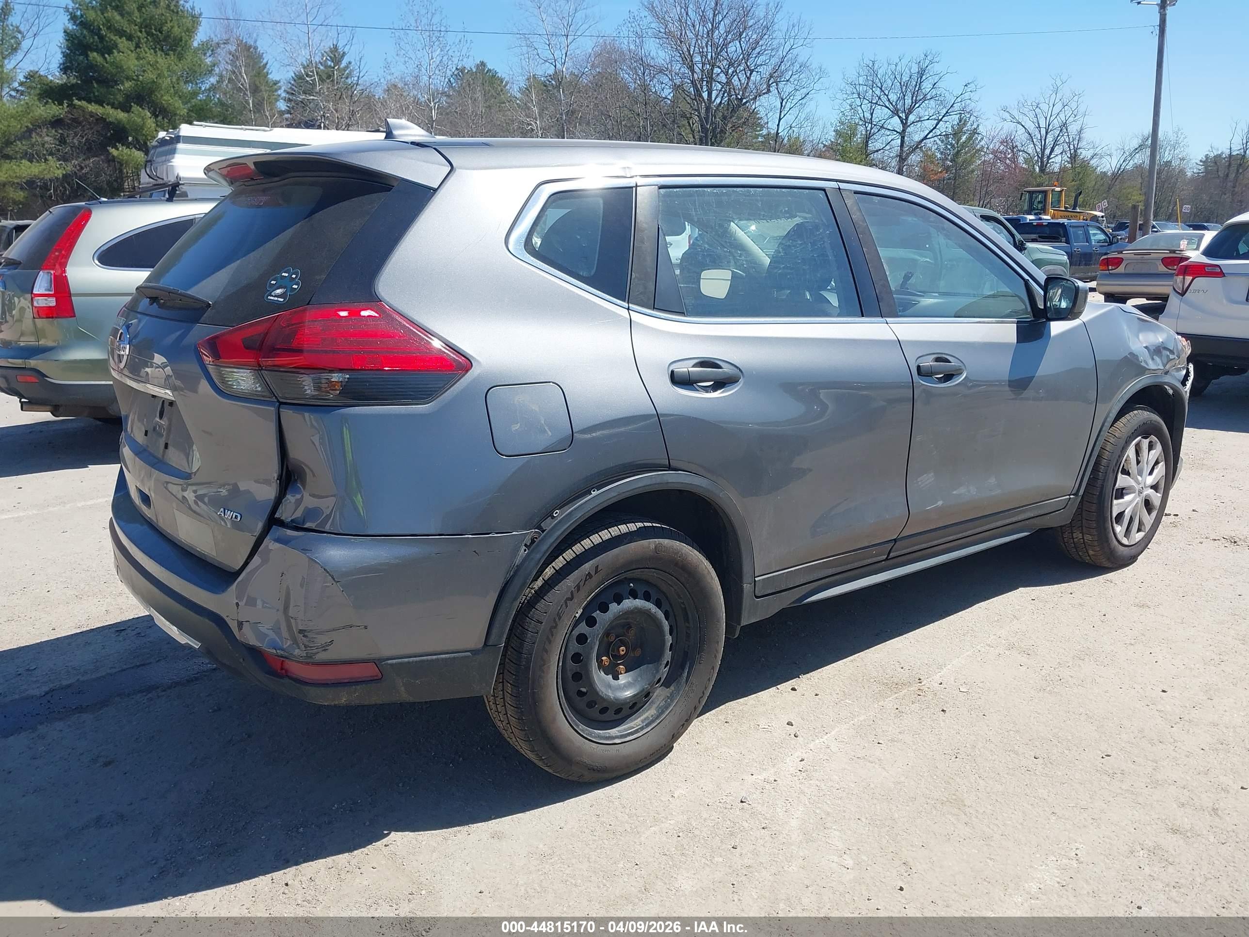 NISSAN ROGUE image 4
