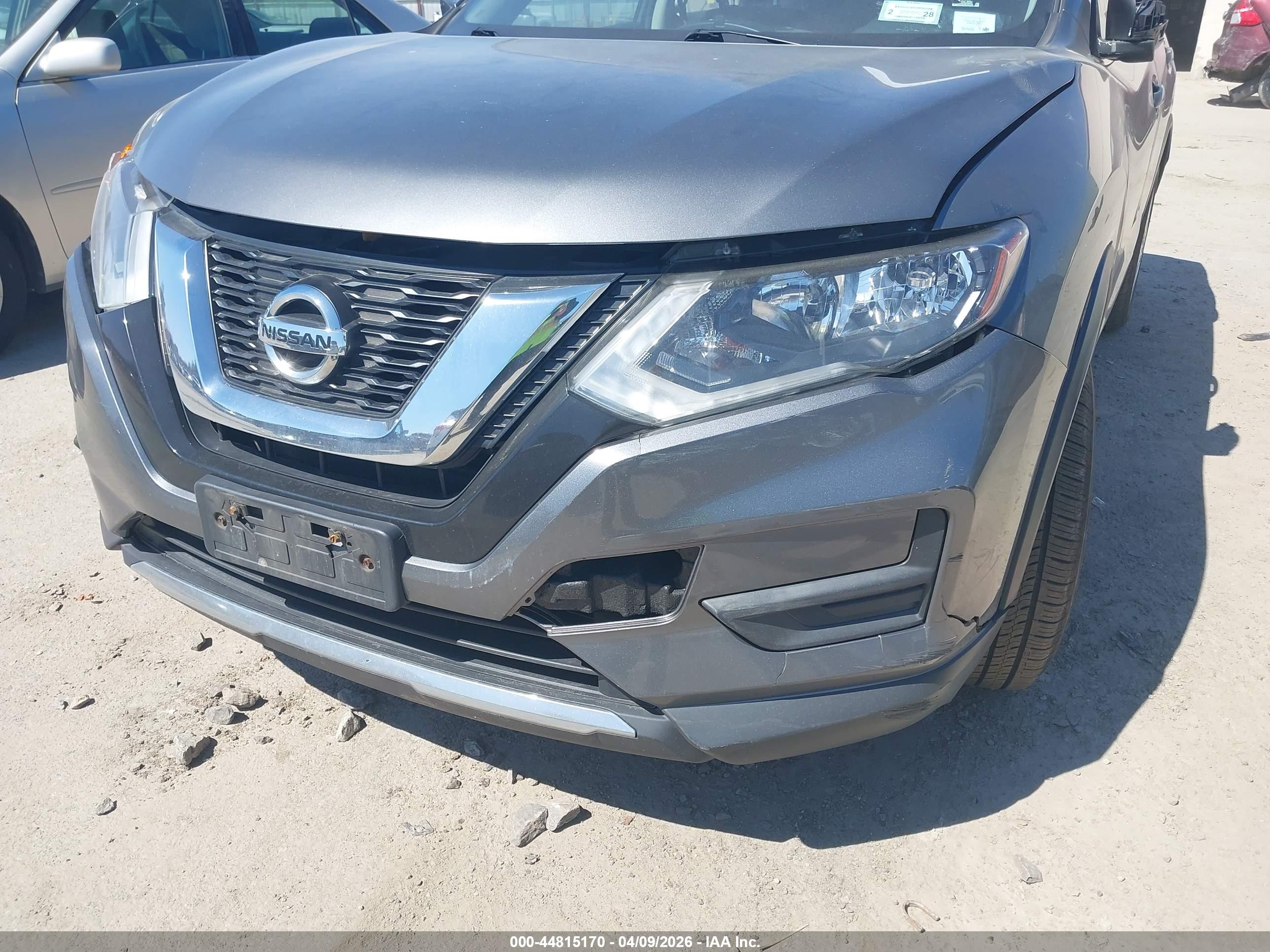 NISSAN ROGUE image 6