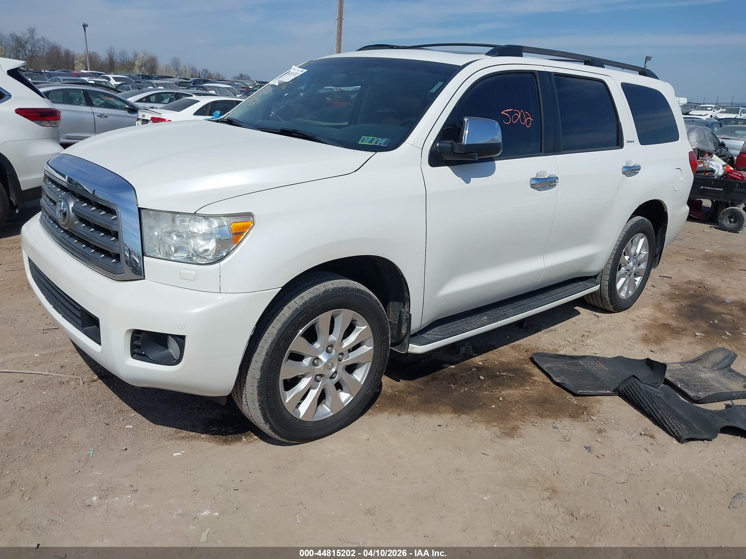 TOYOTA SEQUOIA image 2
