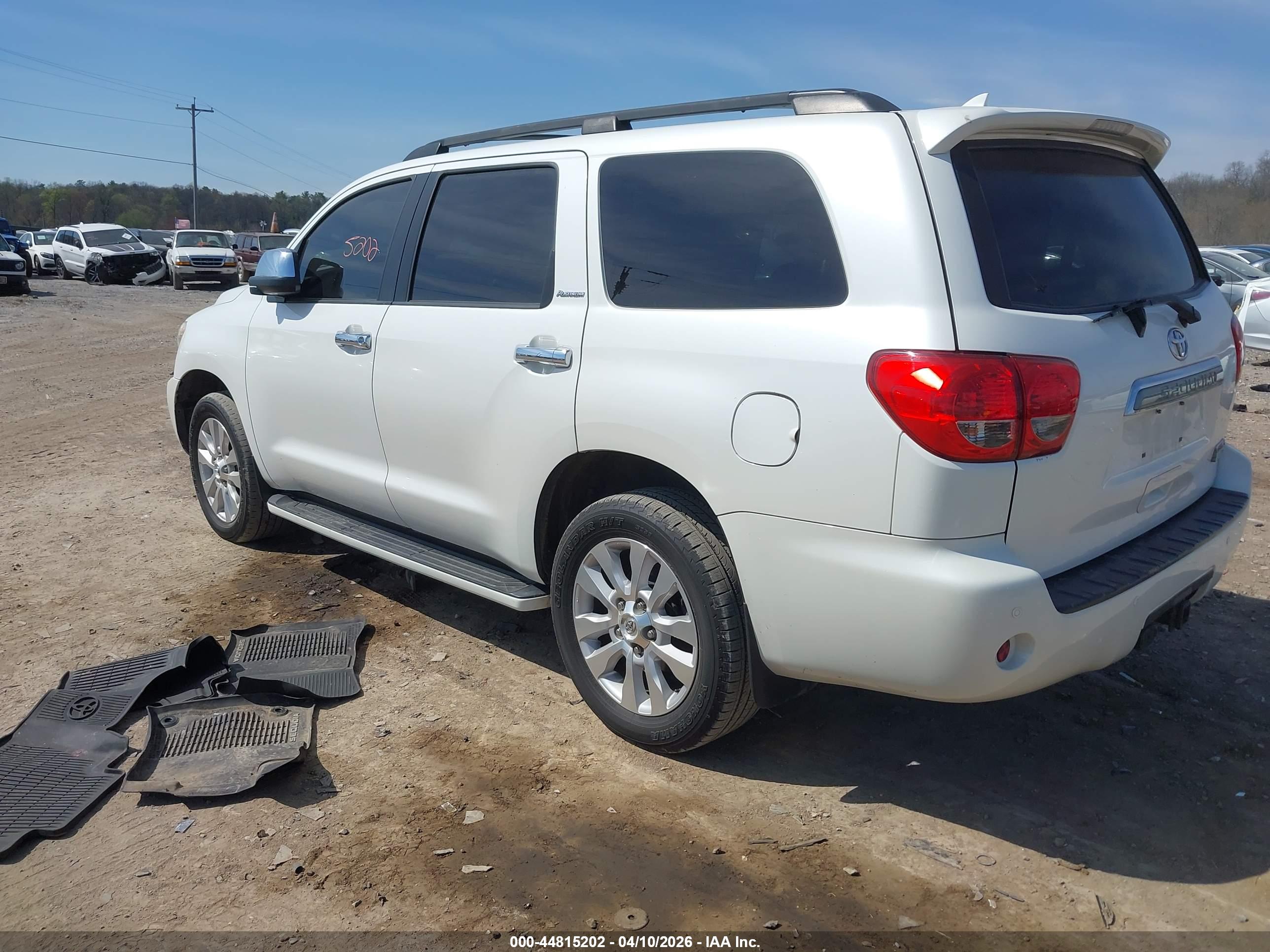 TOYOTA SEQUOIA image 3