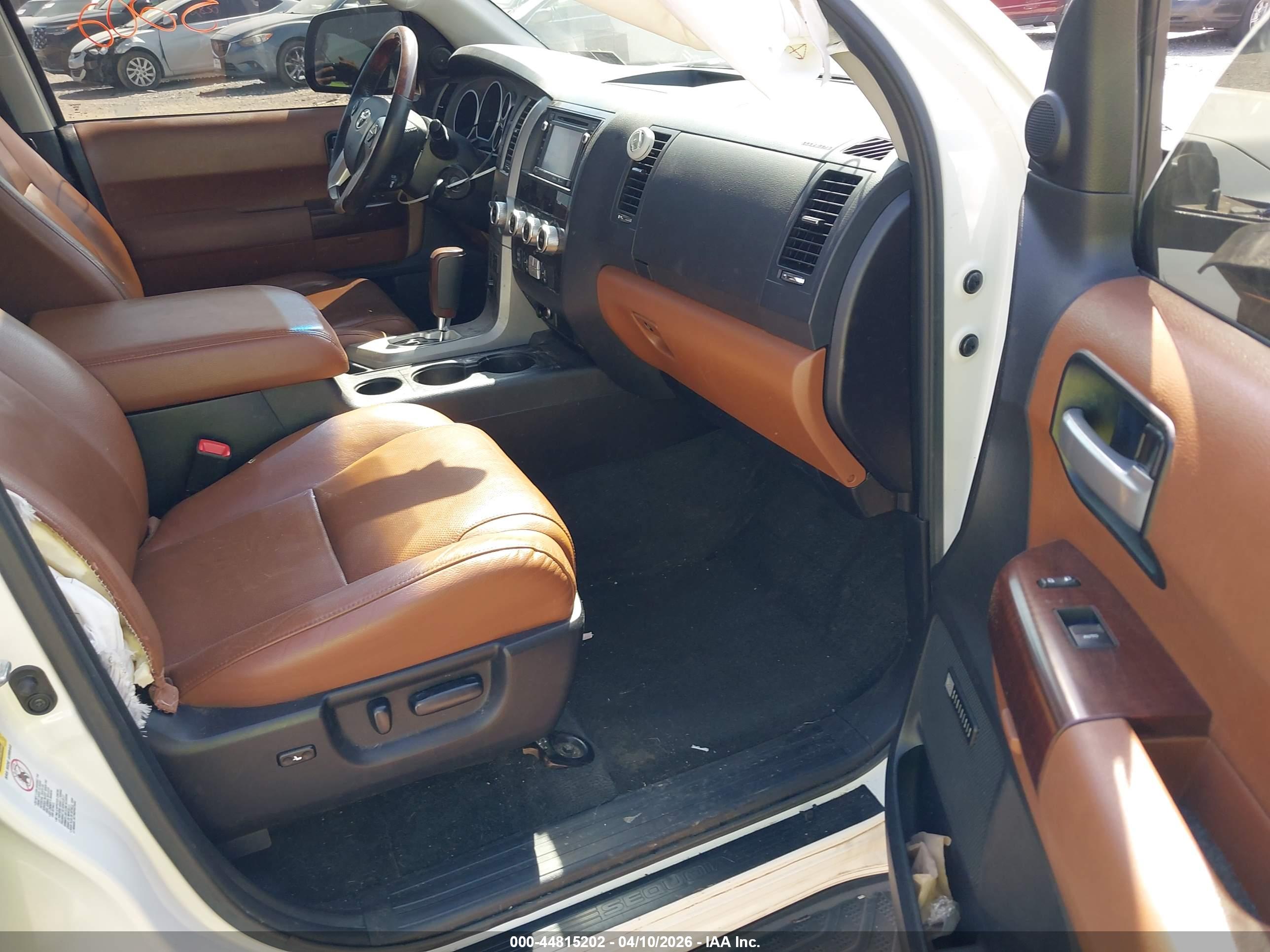 TOYOTA SEQUOIA image 5