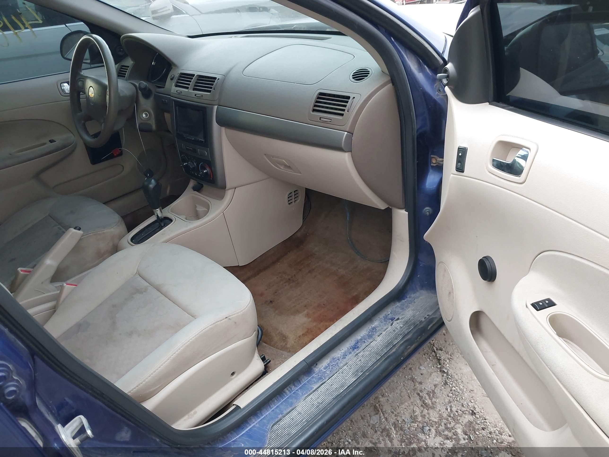 CHEVROLET COBALT image 5