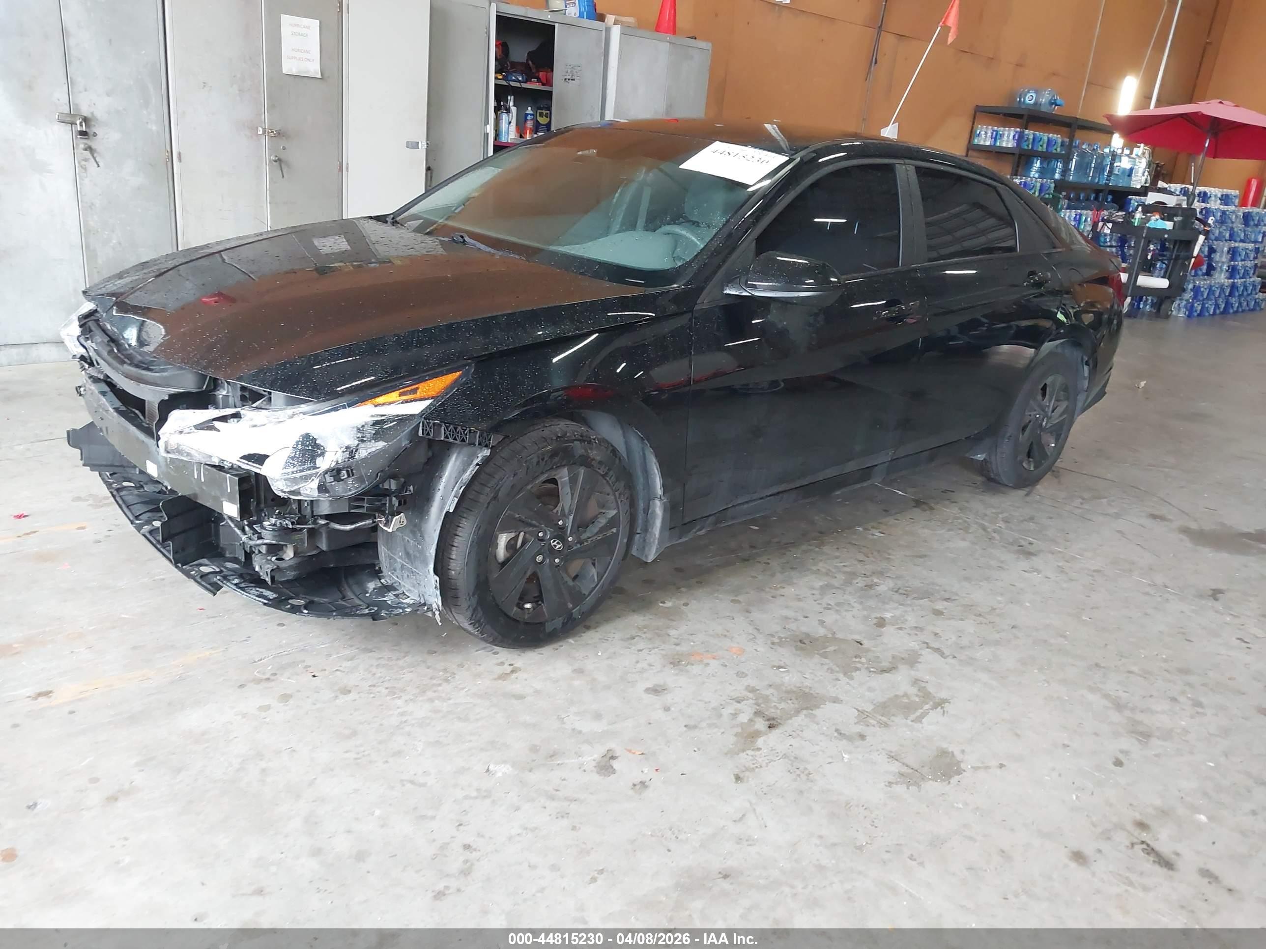 HYUNDAI ELANTRA image 2