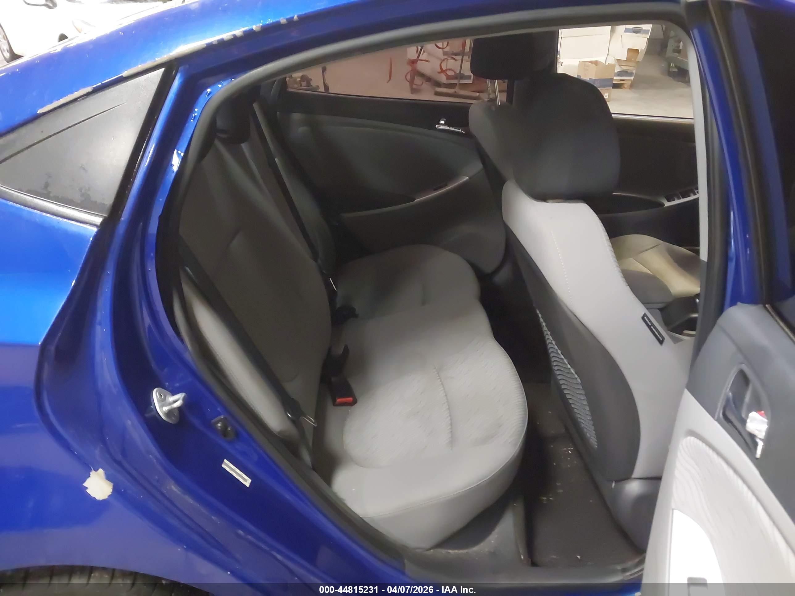 HYUNDAI ACCENT image 8