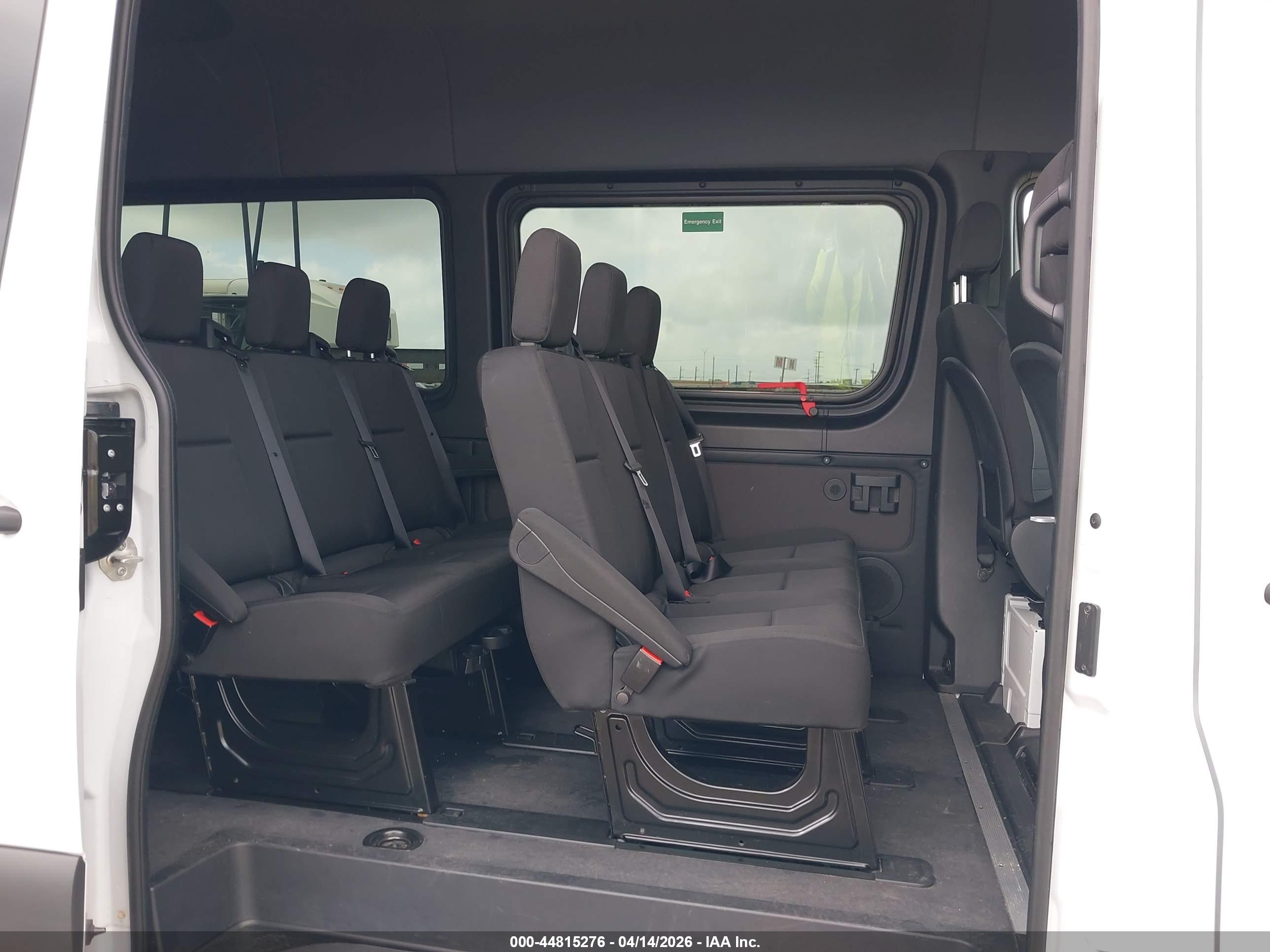 MERCEDES-BENZ SPRINTER image 8