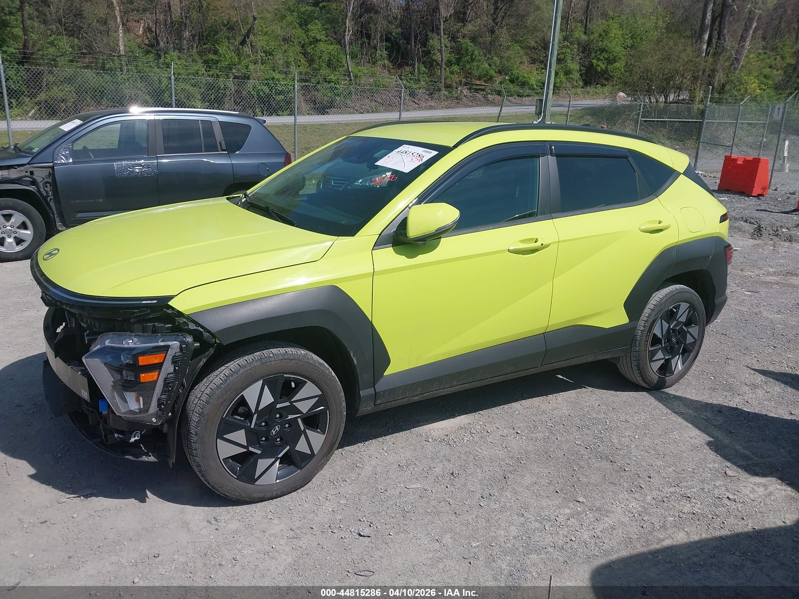 HYUNDAI KONA image 2