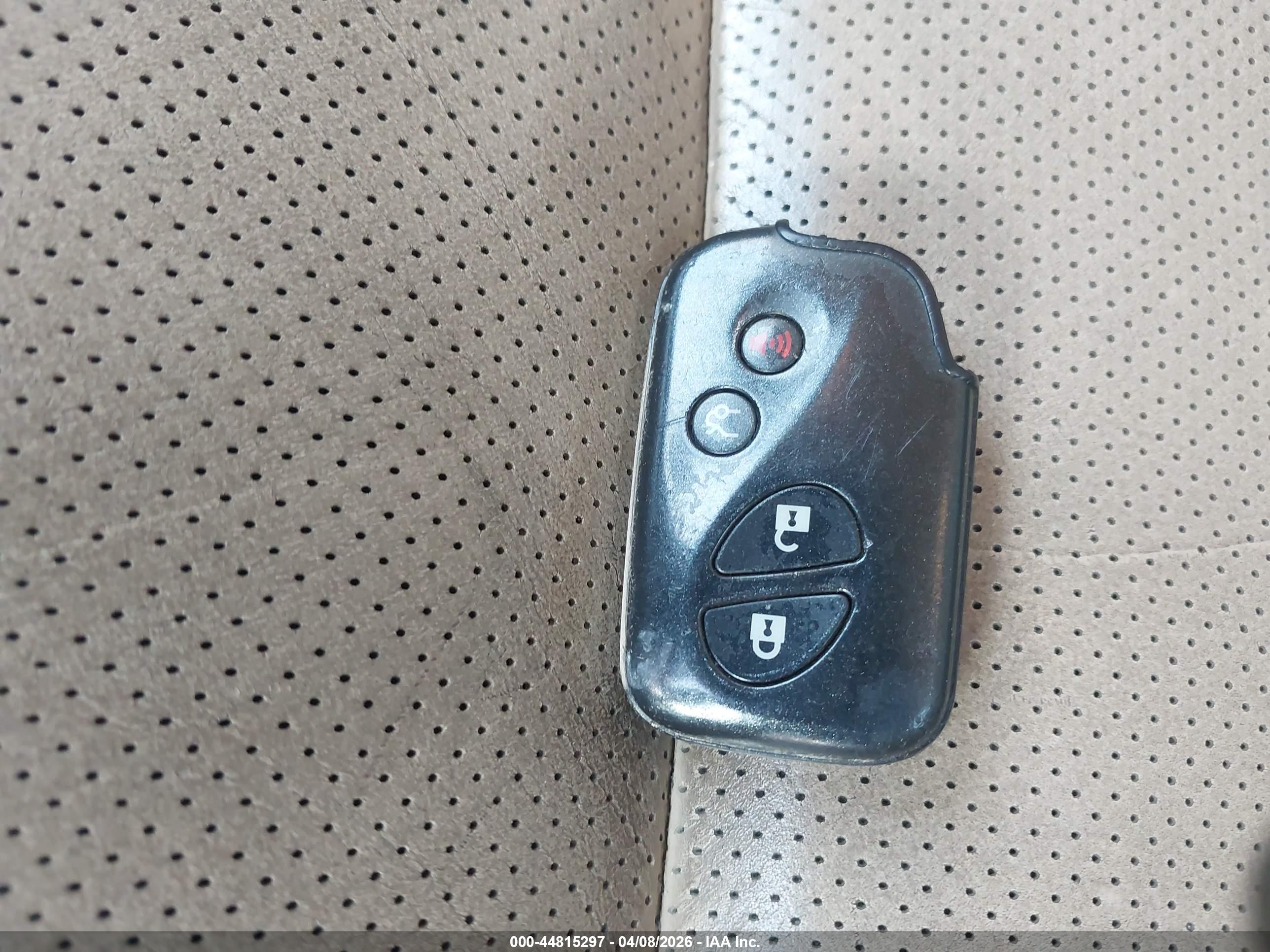 LEXUS IS image 11
