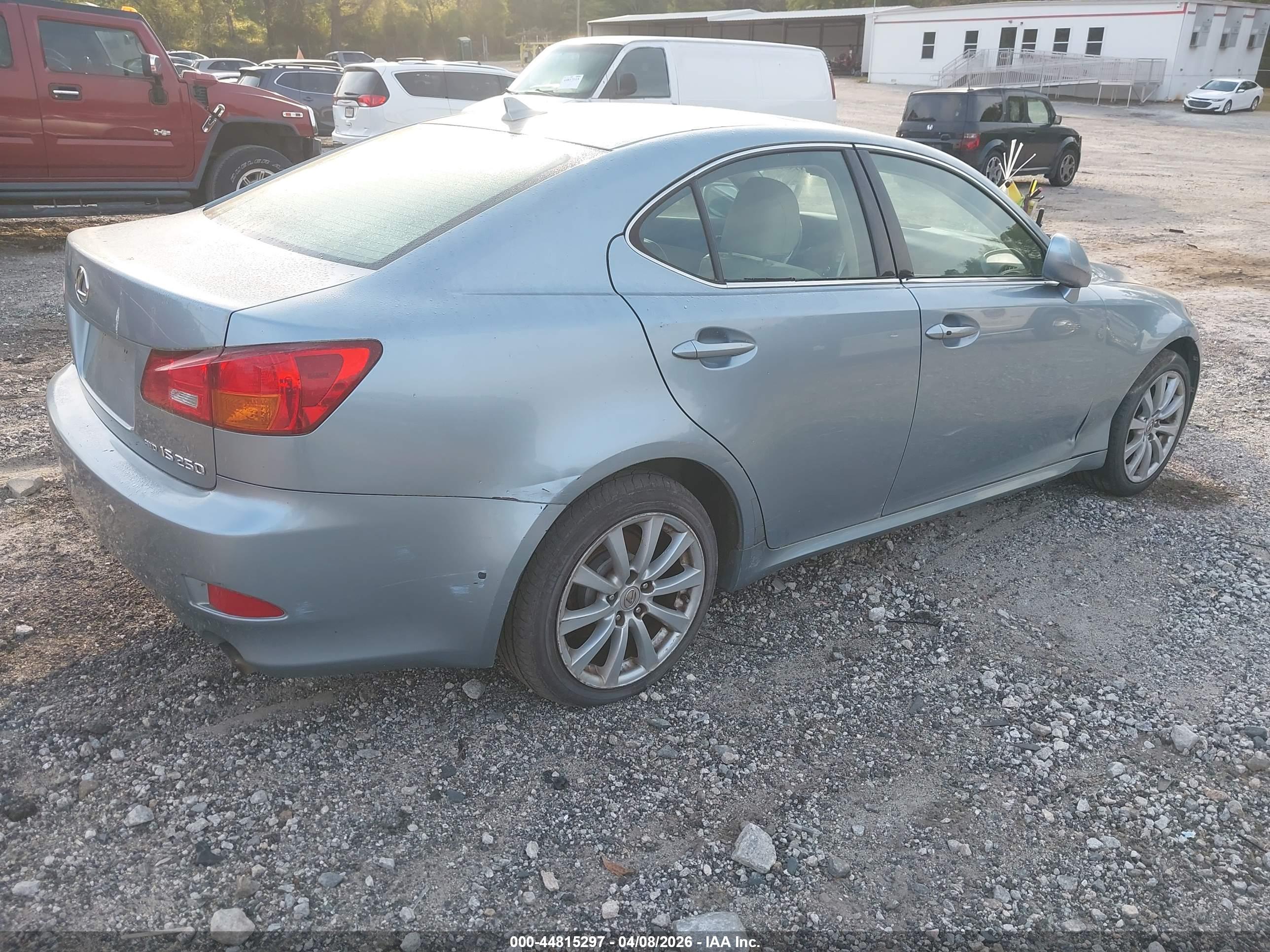 LEXUS IS image 4