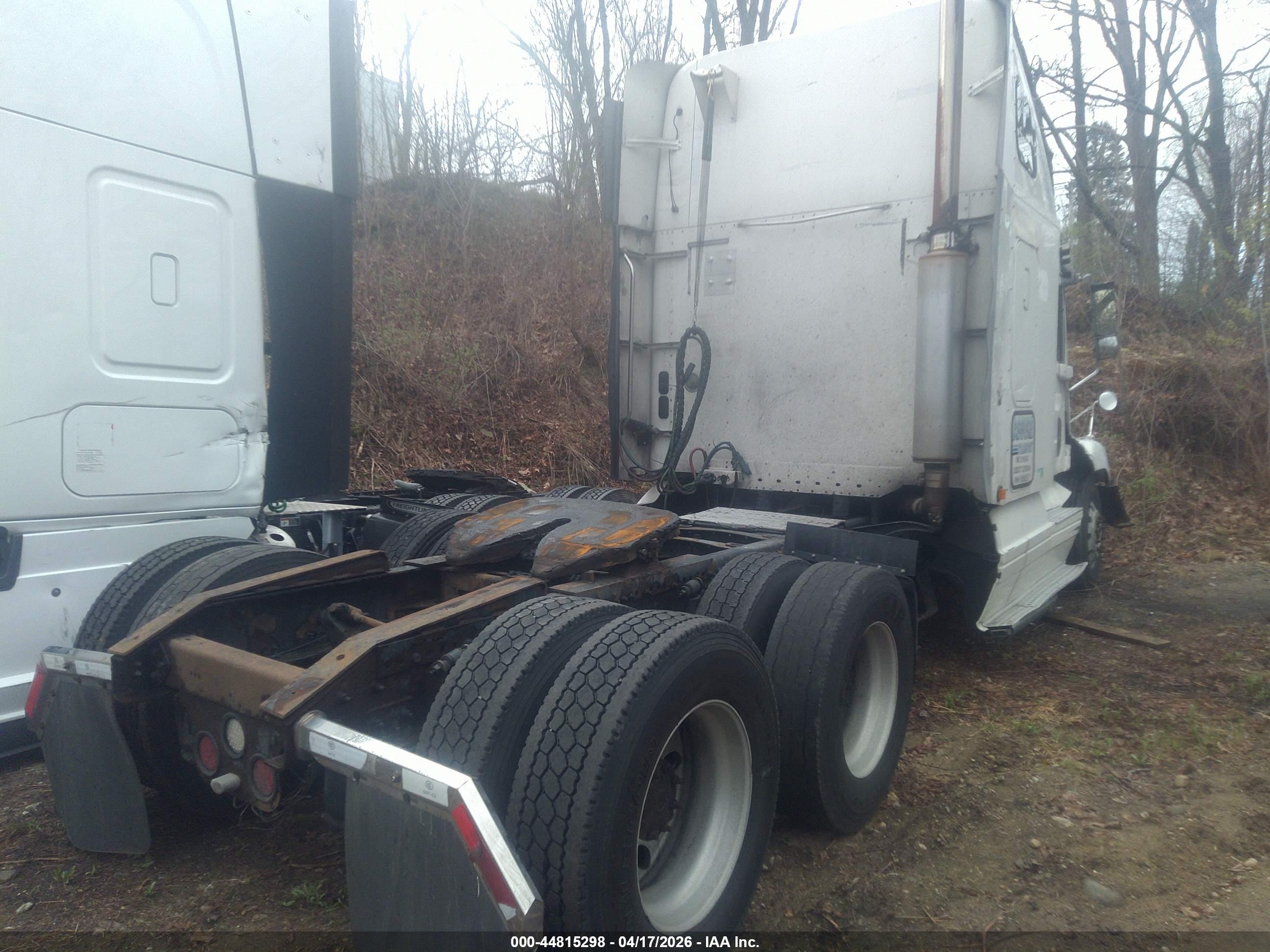 FREIGHTLINER CONVENTIONAL image 4