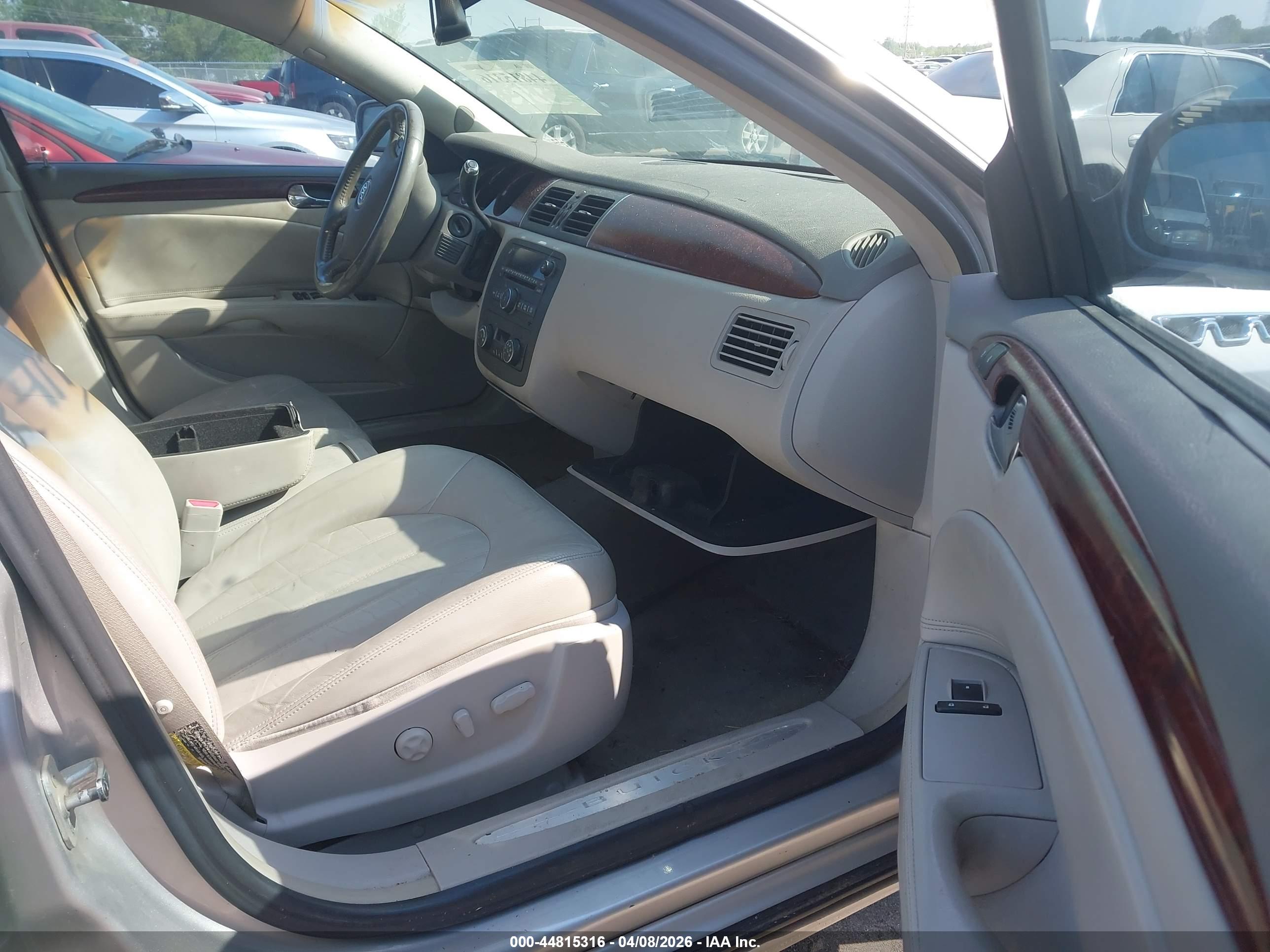 BUICK LUCERNE image 5