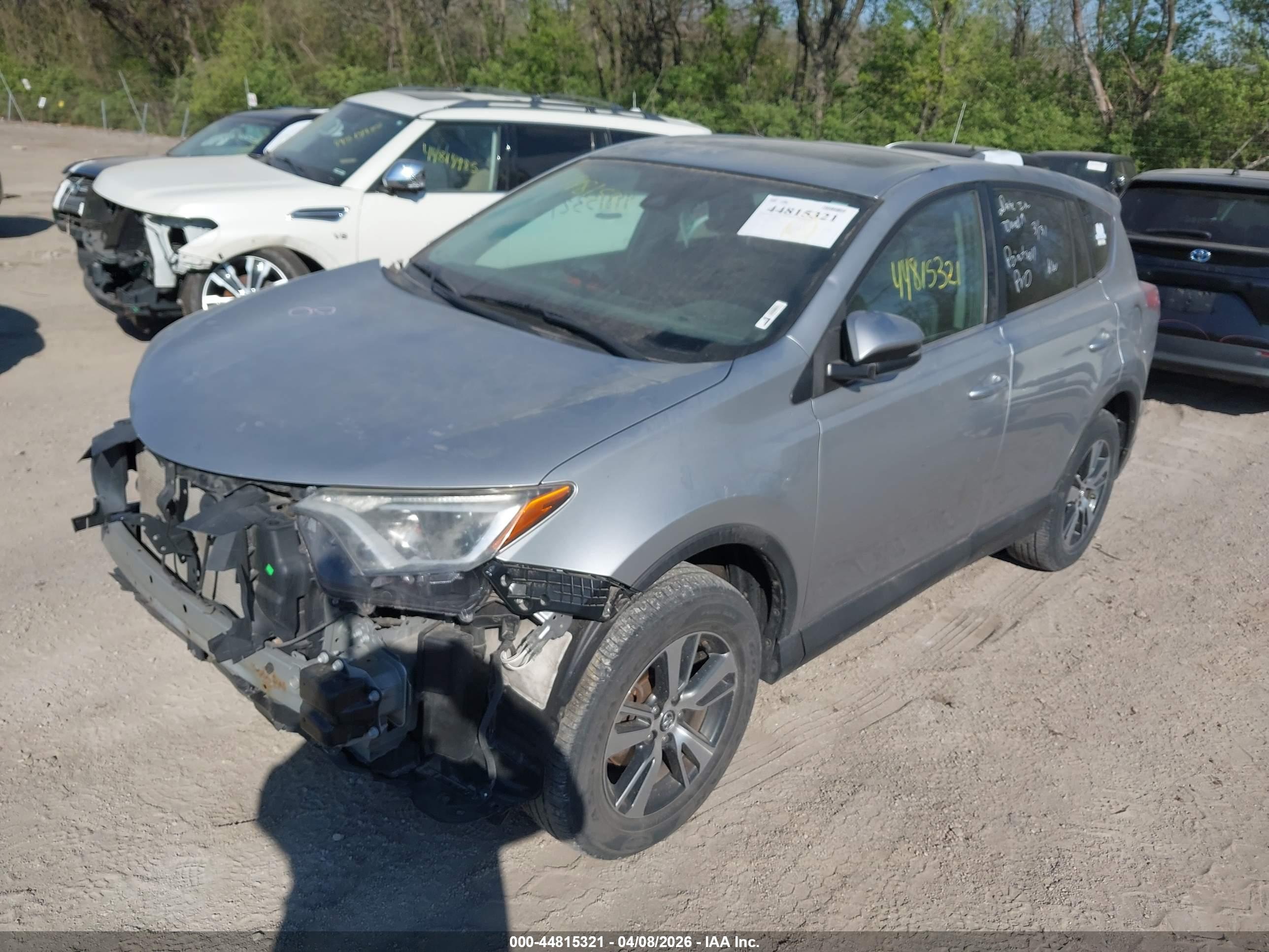 TOYOTA RAV4 image 2