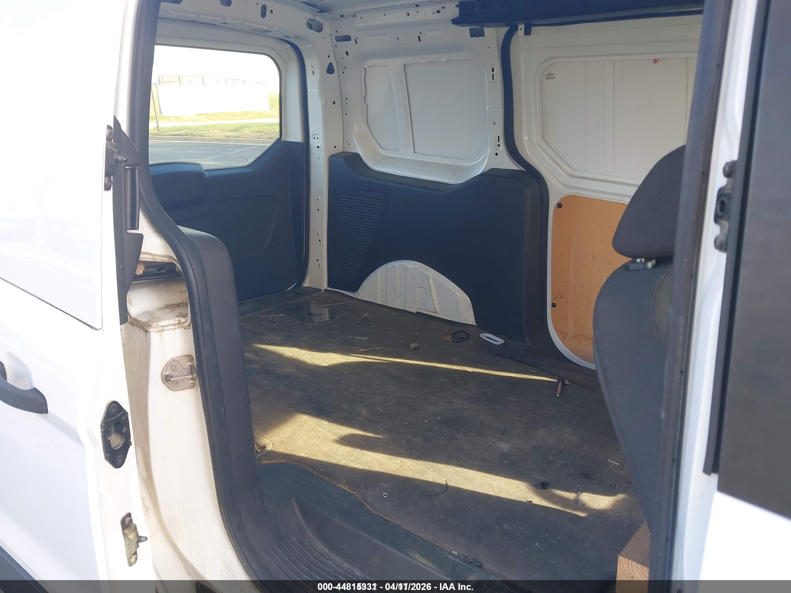 FORD TRANSIT image 8