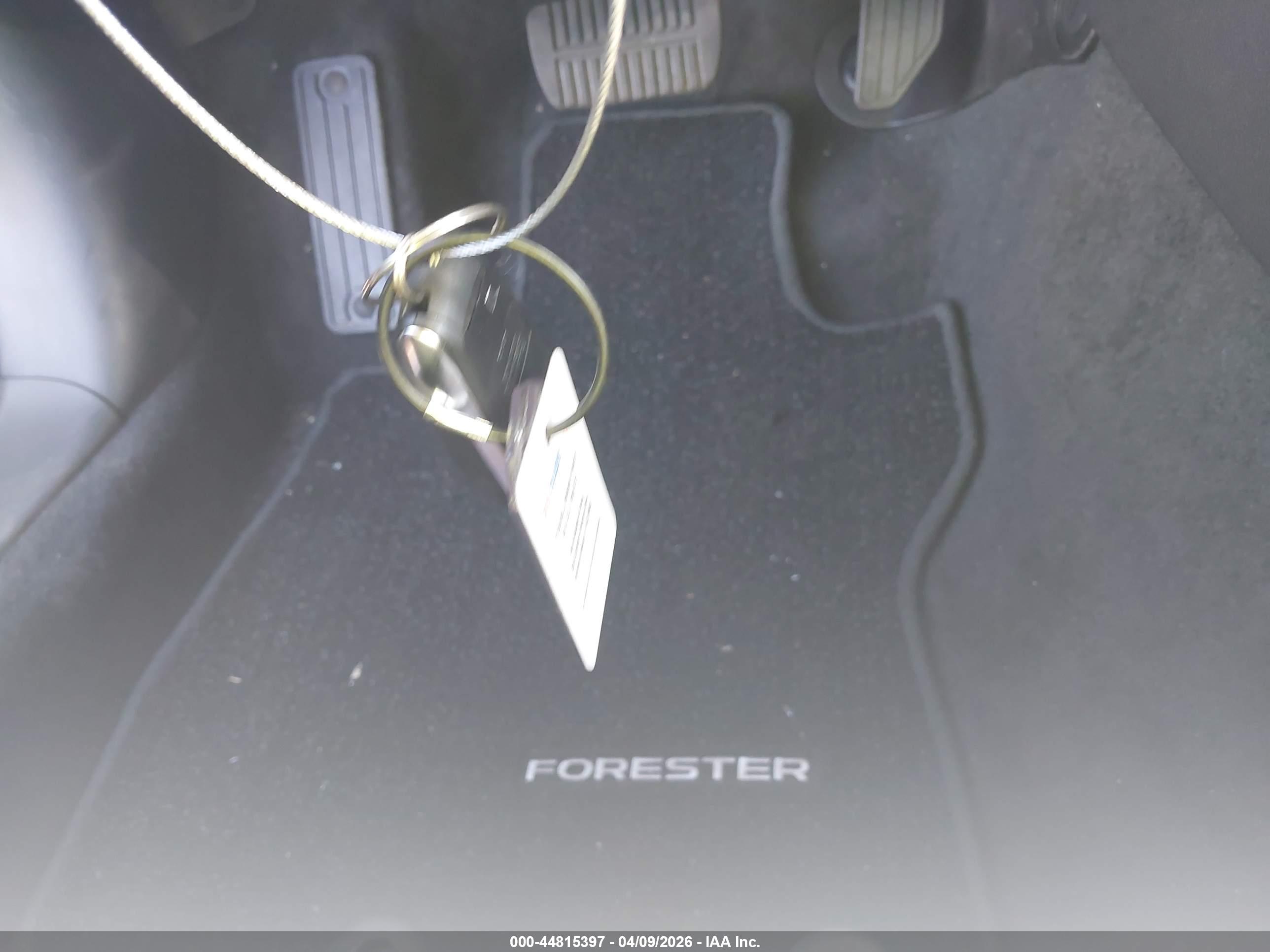 SUBARU FORESTER image 11