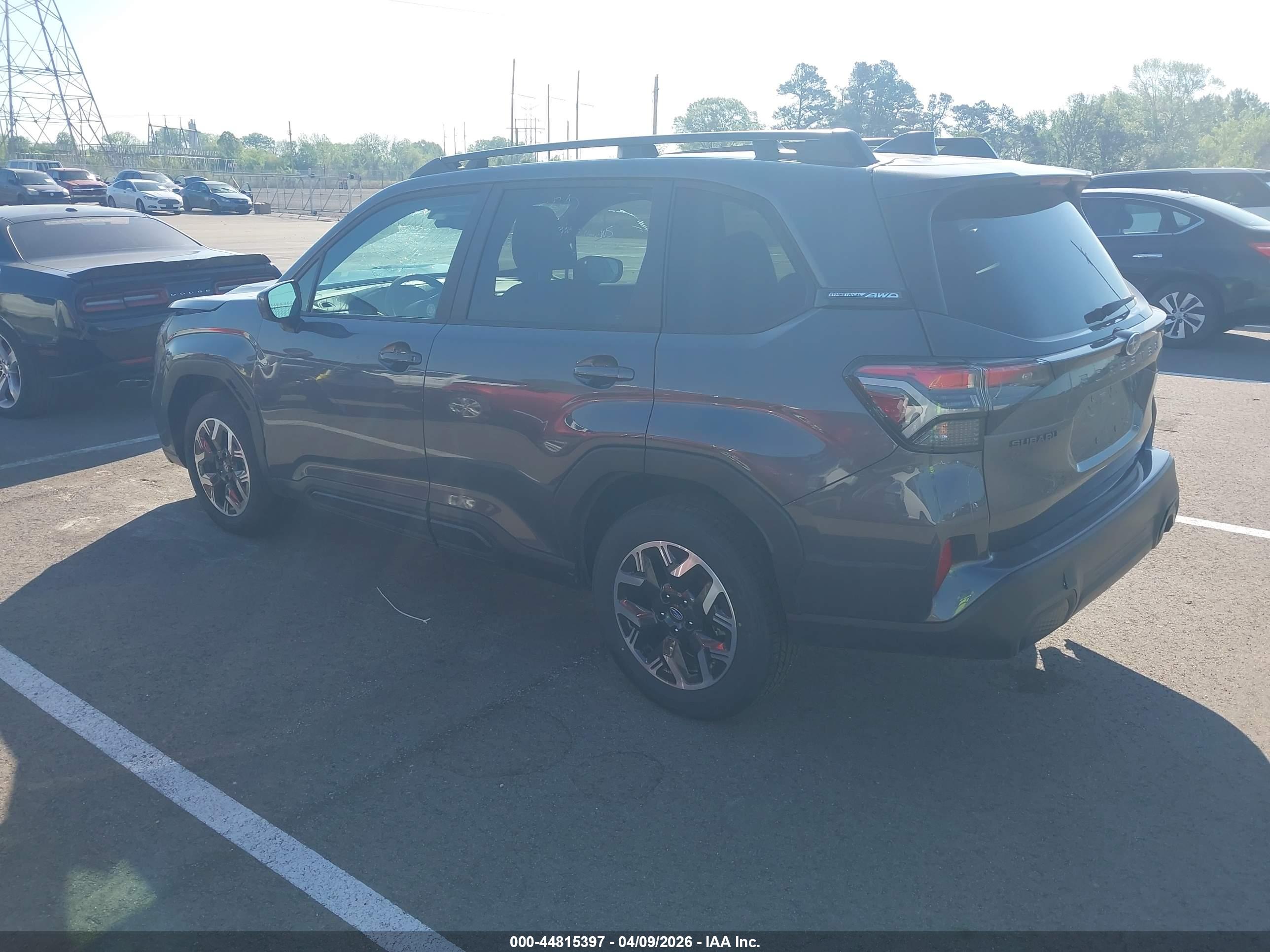 SUBARU FORESTER image 3
