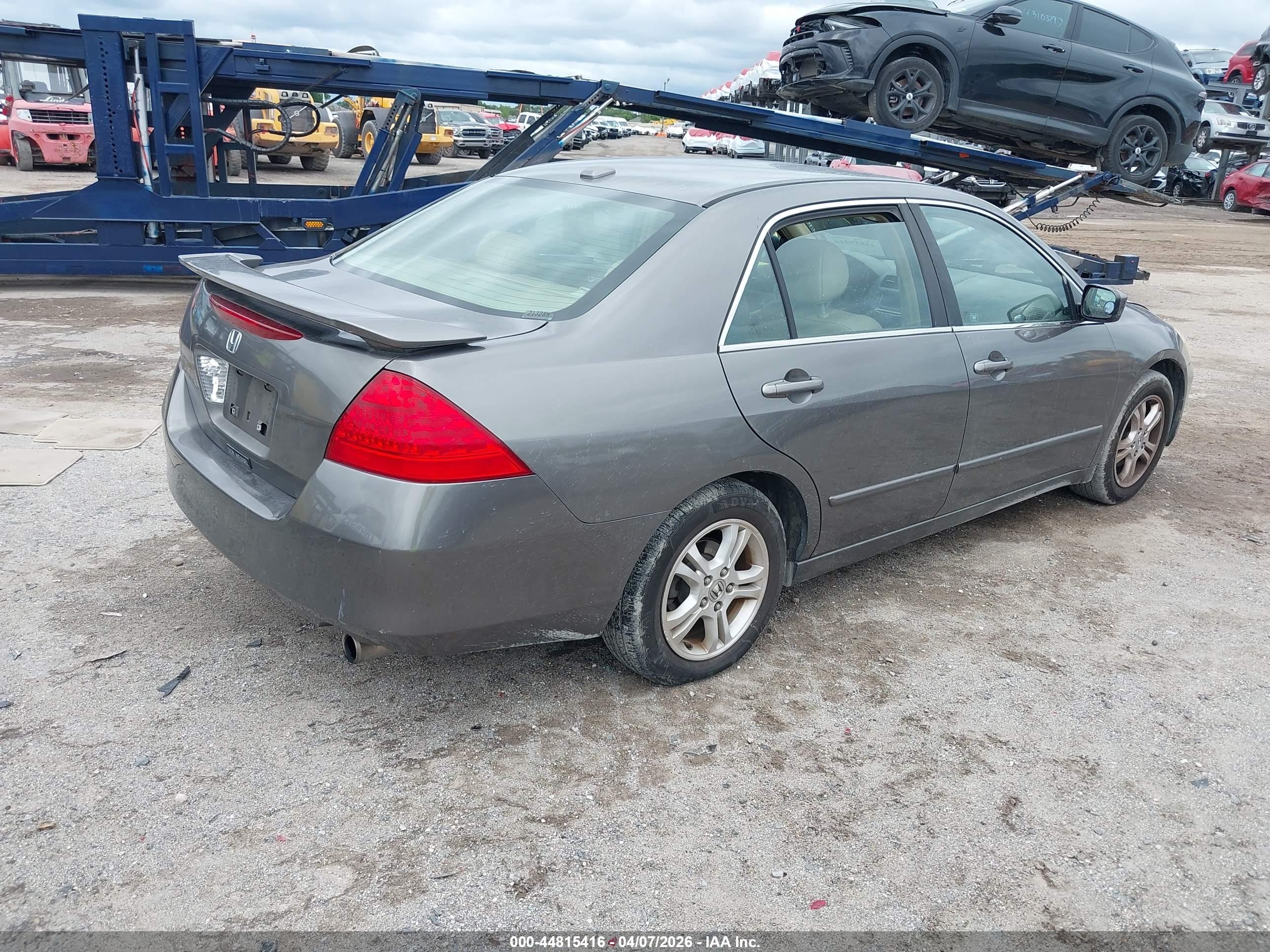 HONDA ACCORD image 4