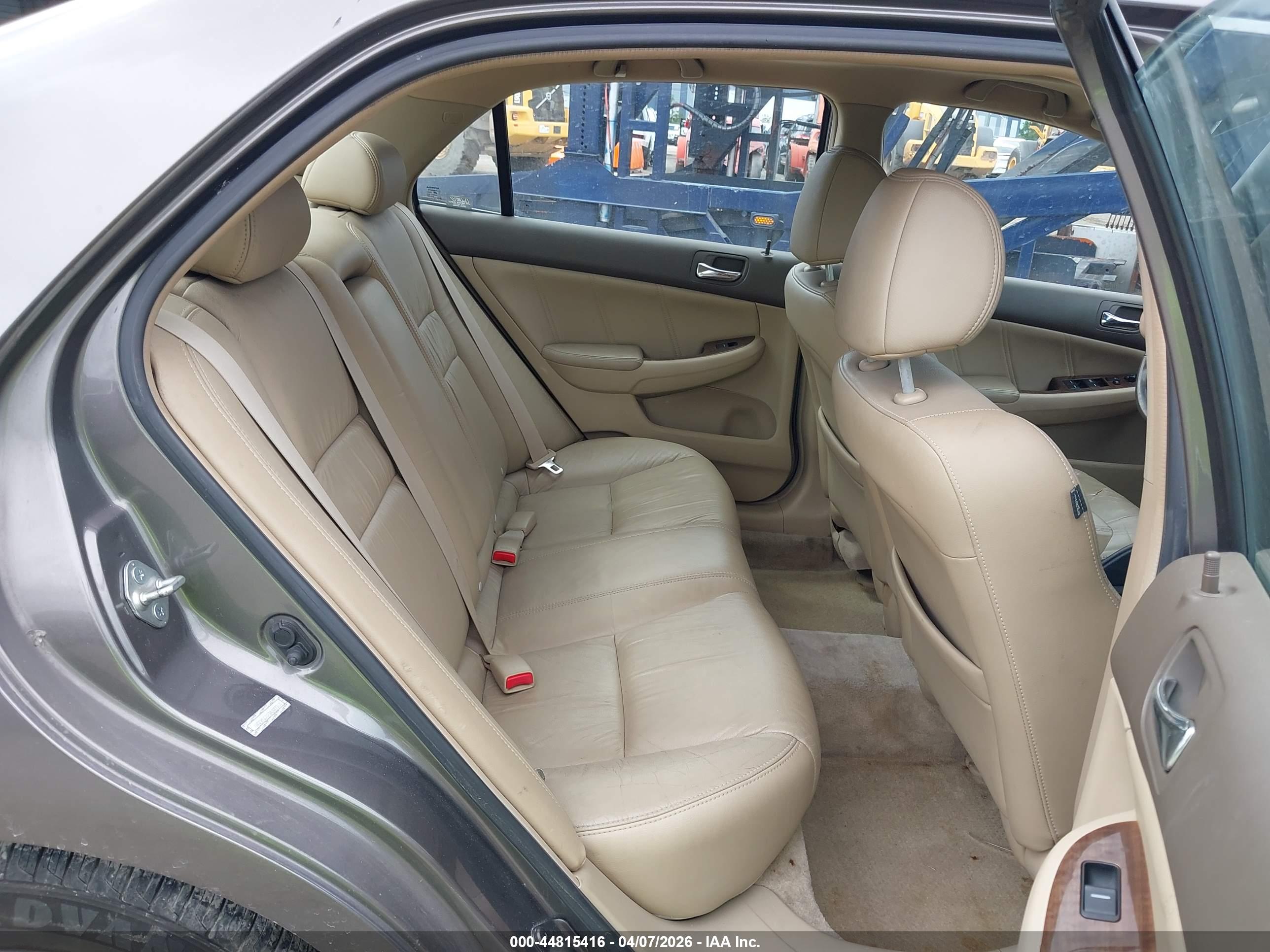 HONDA ACCORD image 8