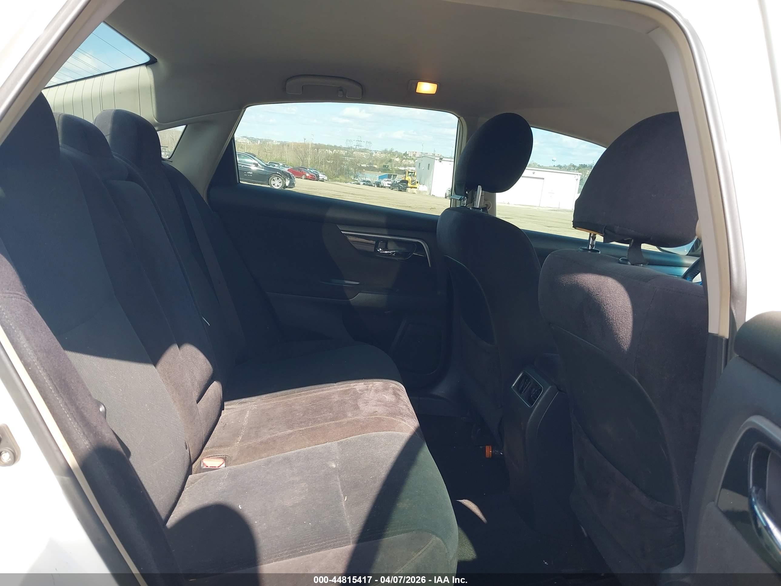 NISSAN ALTIMA image 8