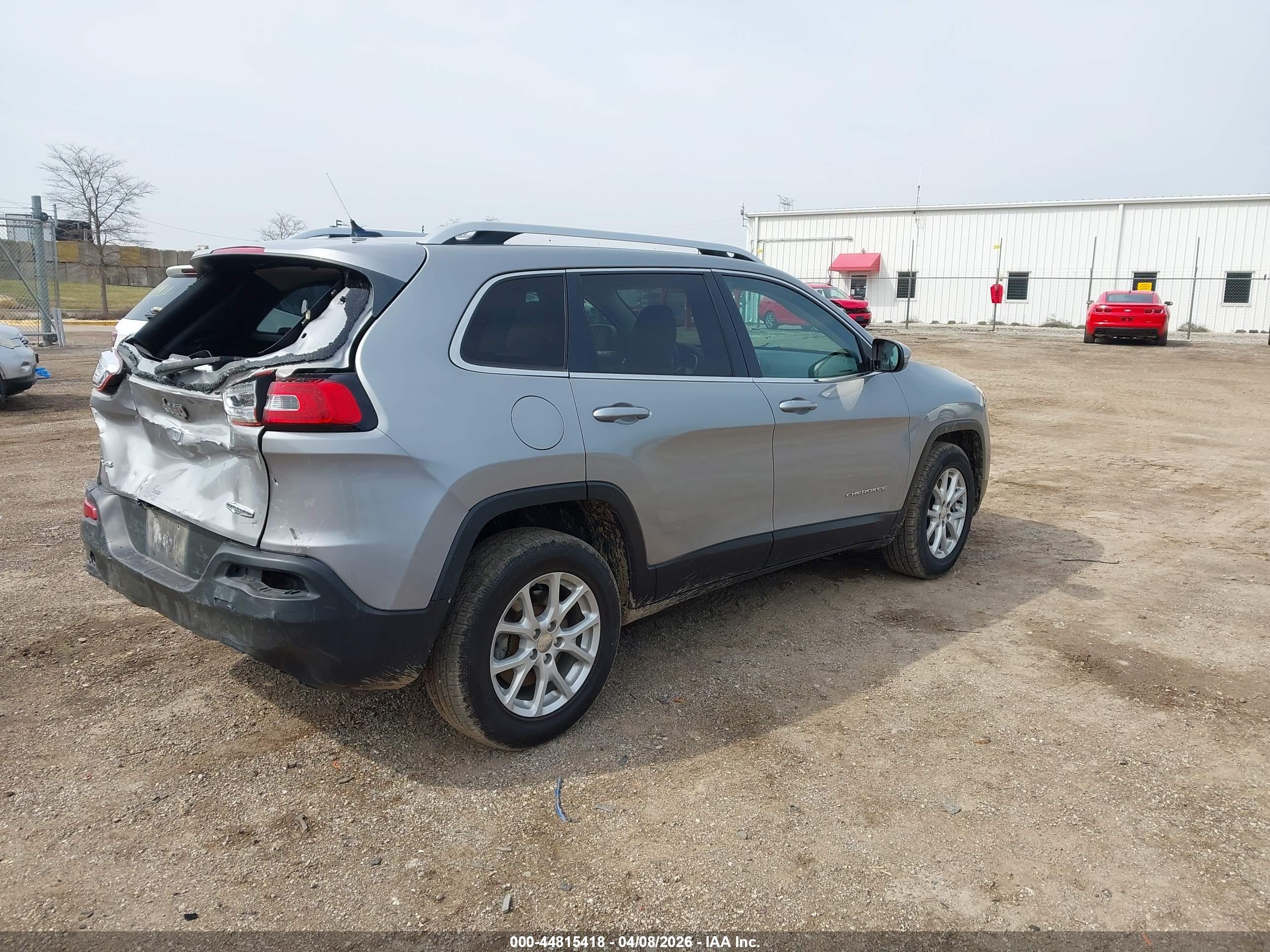 JEEP CHEROKEE image 4