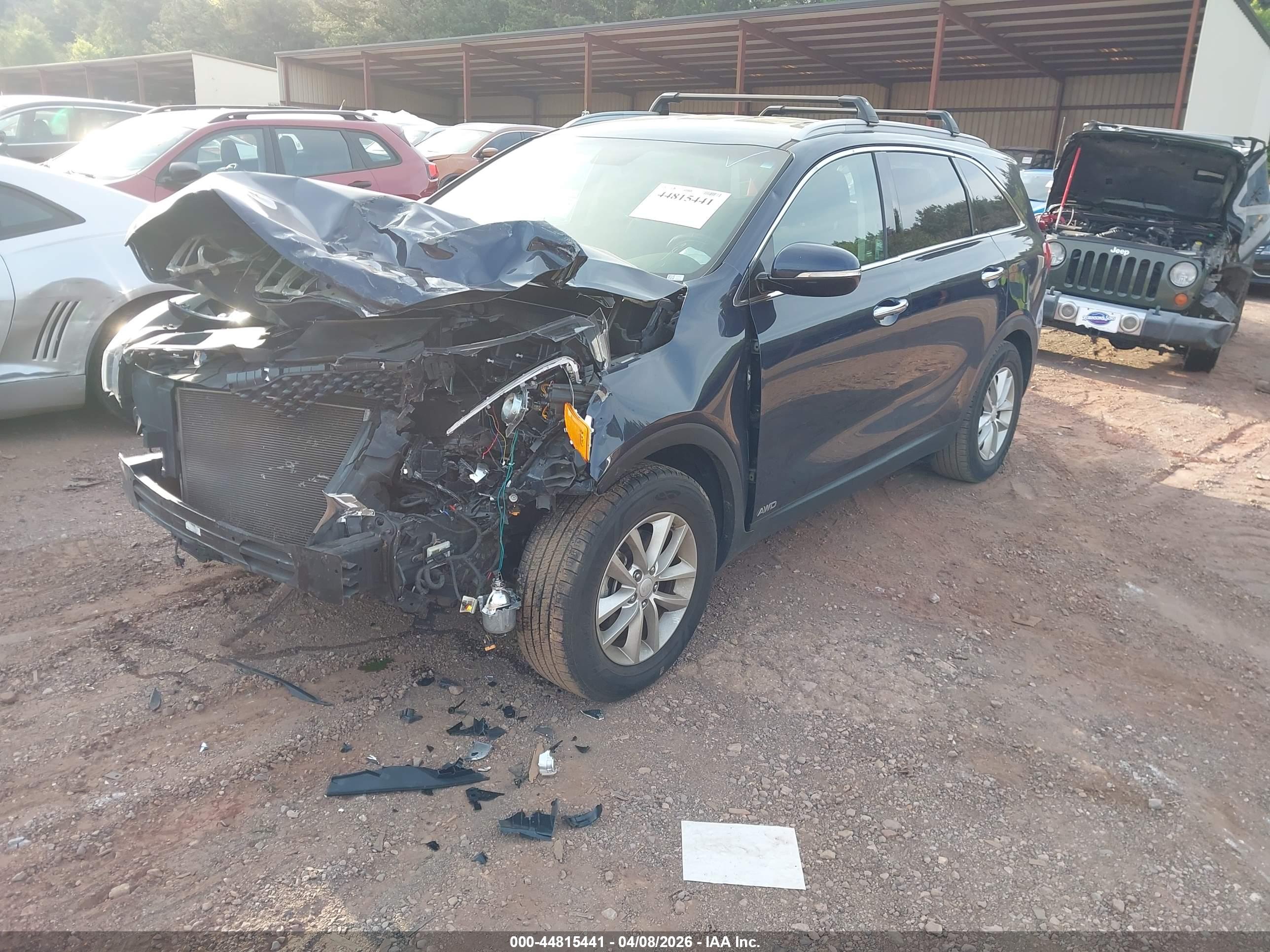 KIA SORENTO image 2