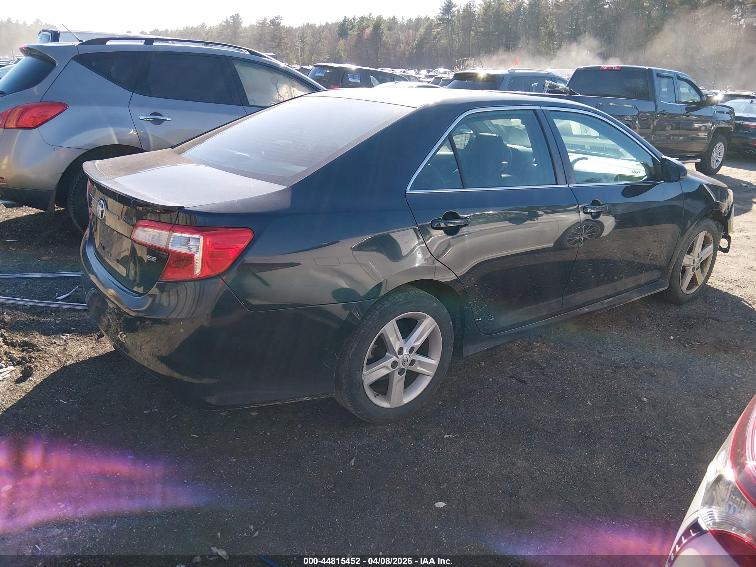 TOYOTA CAMRY image 4