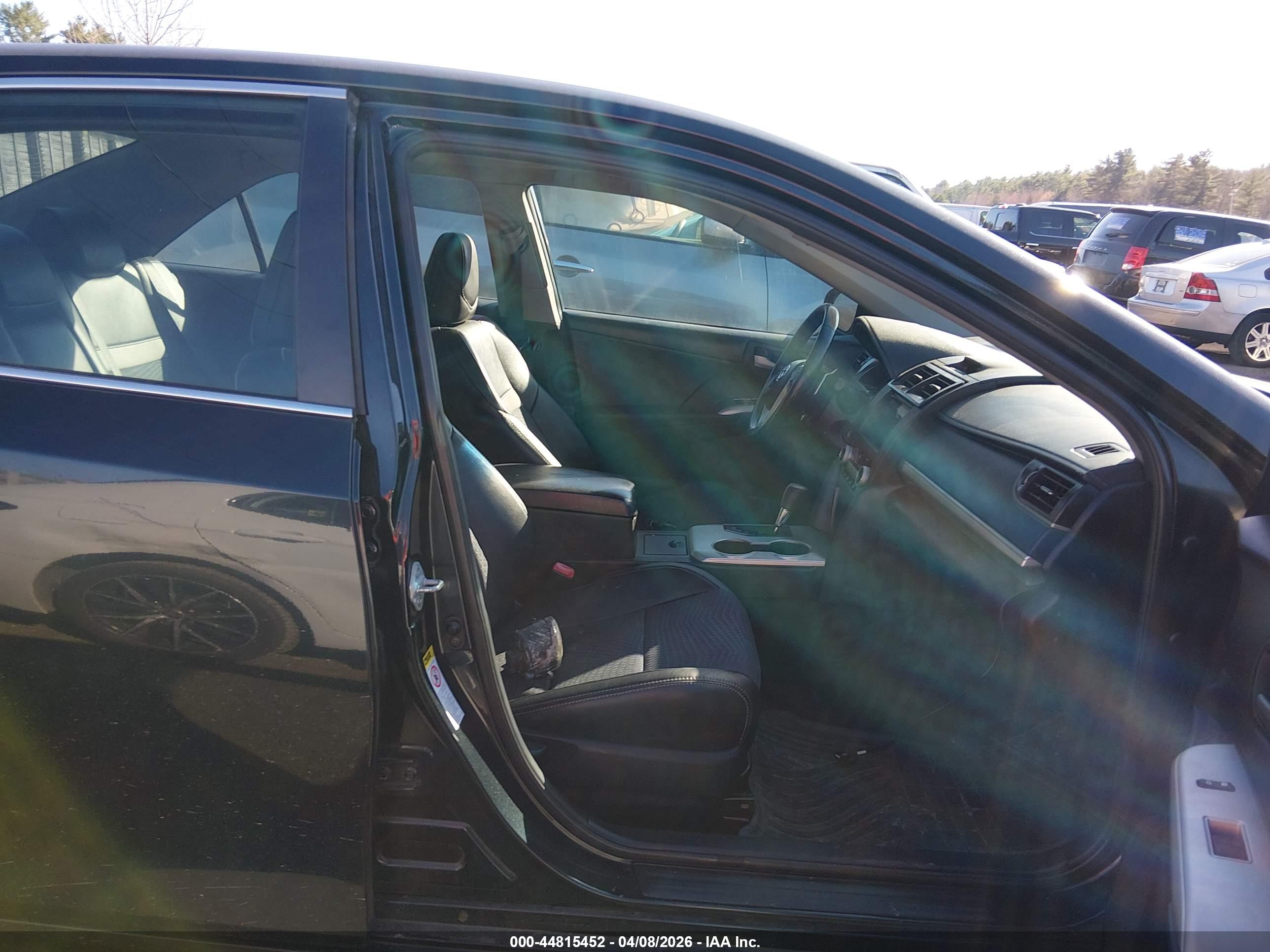 TOYOTA CAMRY image 5