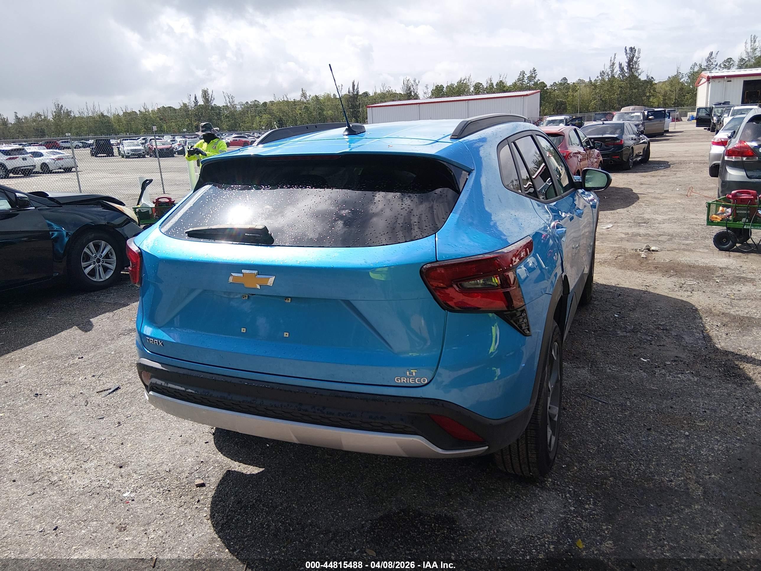 CHEVROLET TRAX image 4