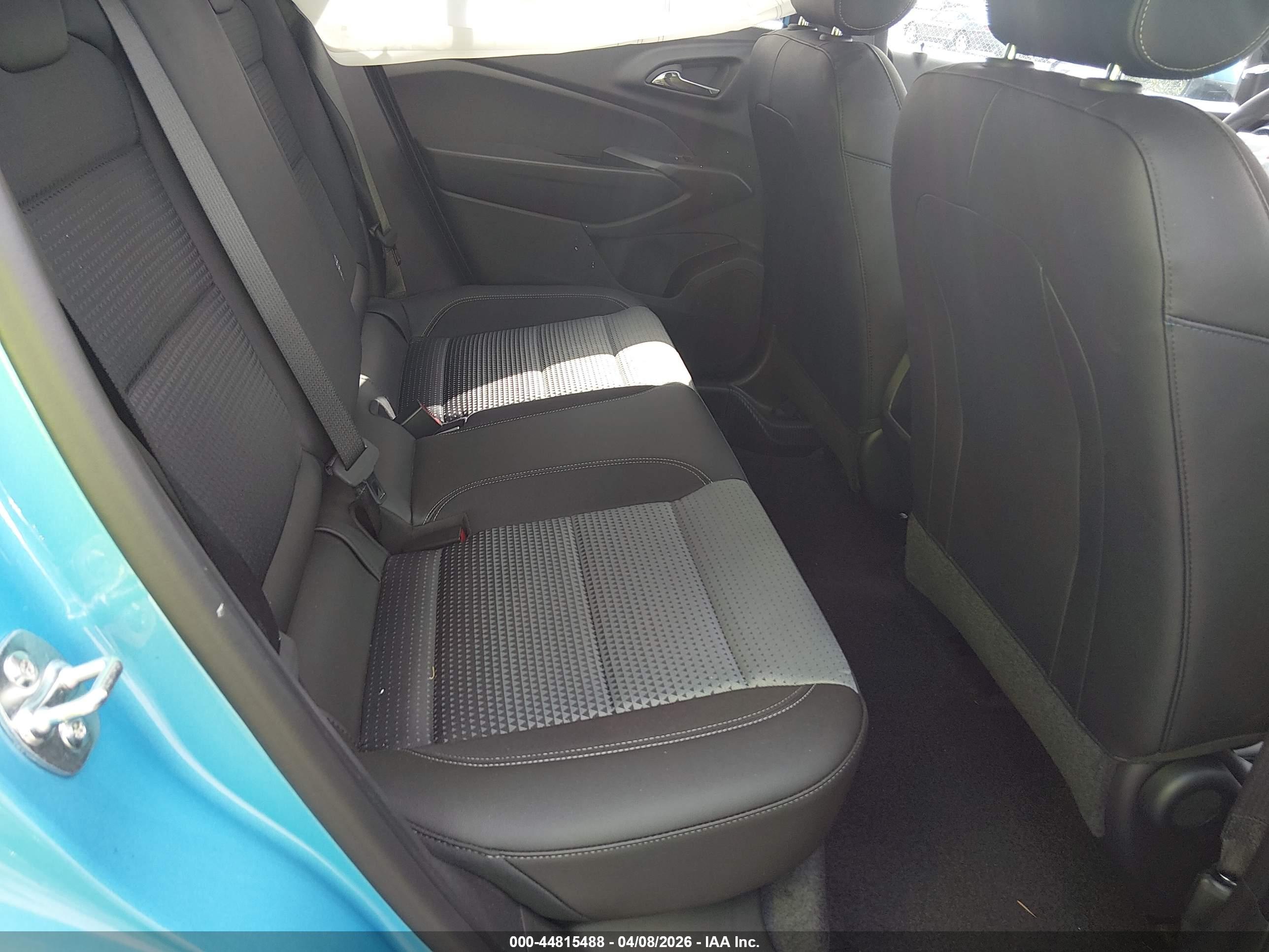 CHEVROLET TRAX image 8