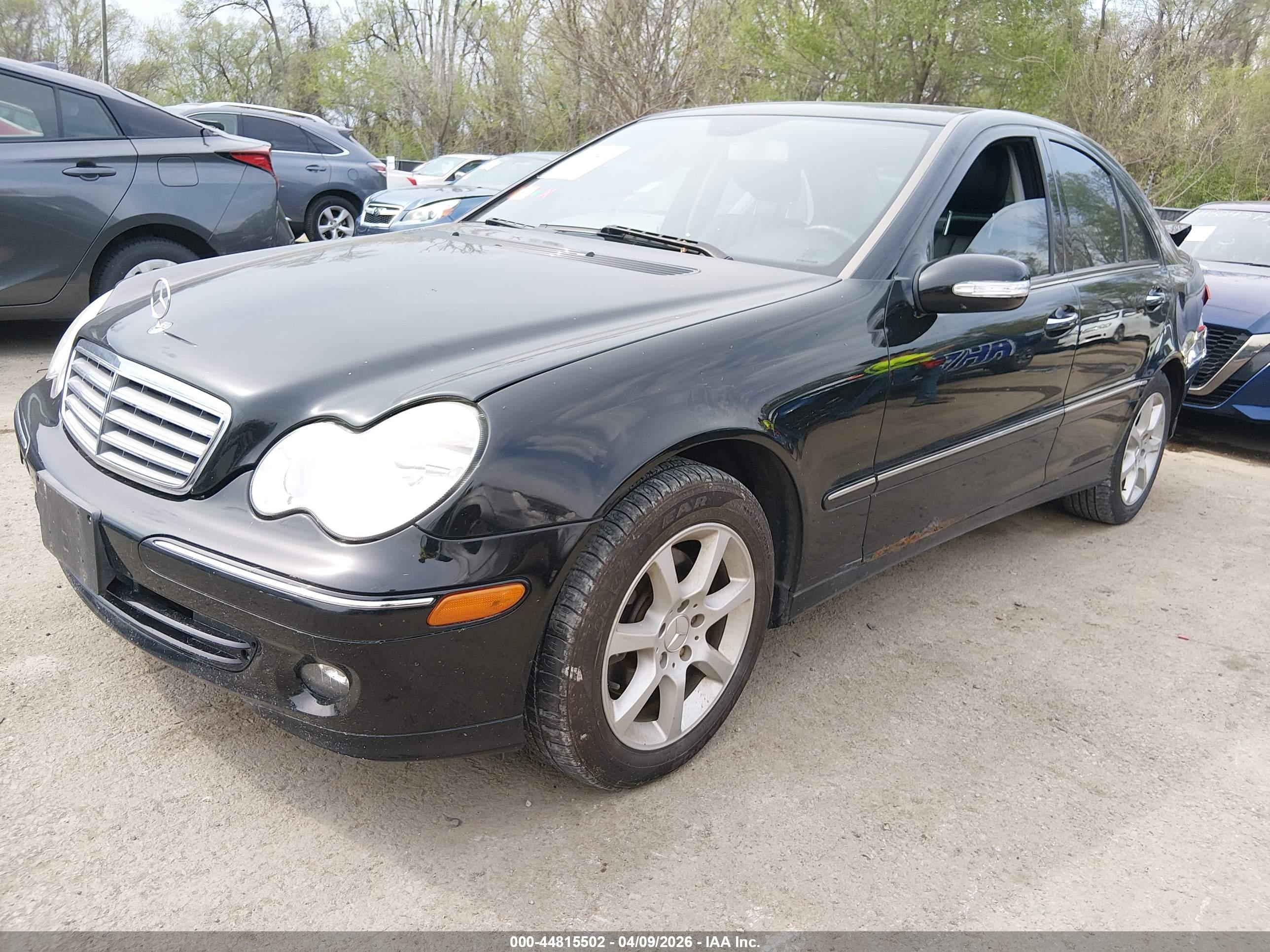 MERCEDES-BENZ C image 2