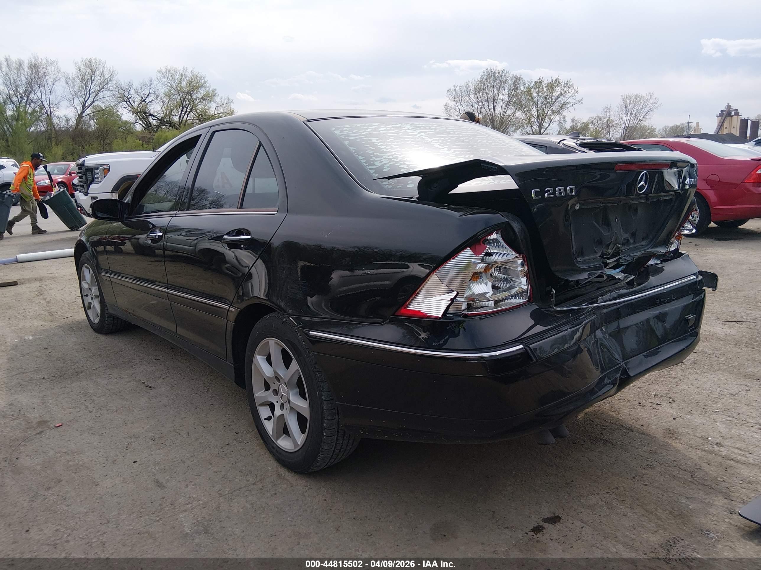 MERCEDES-BENZ C image 3