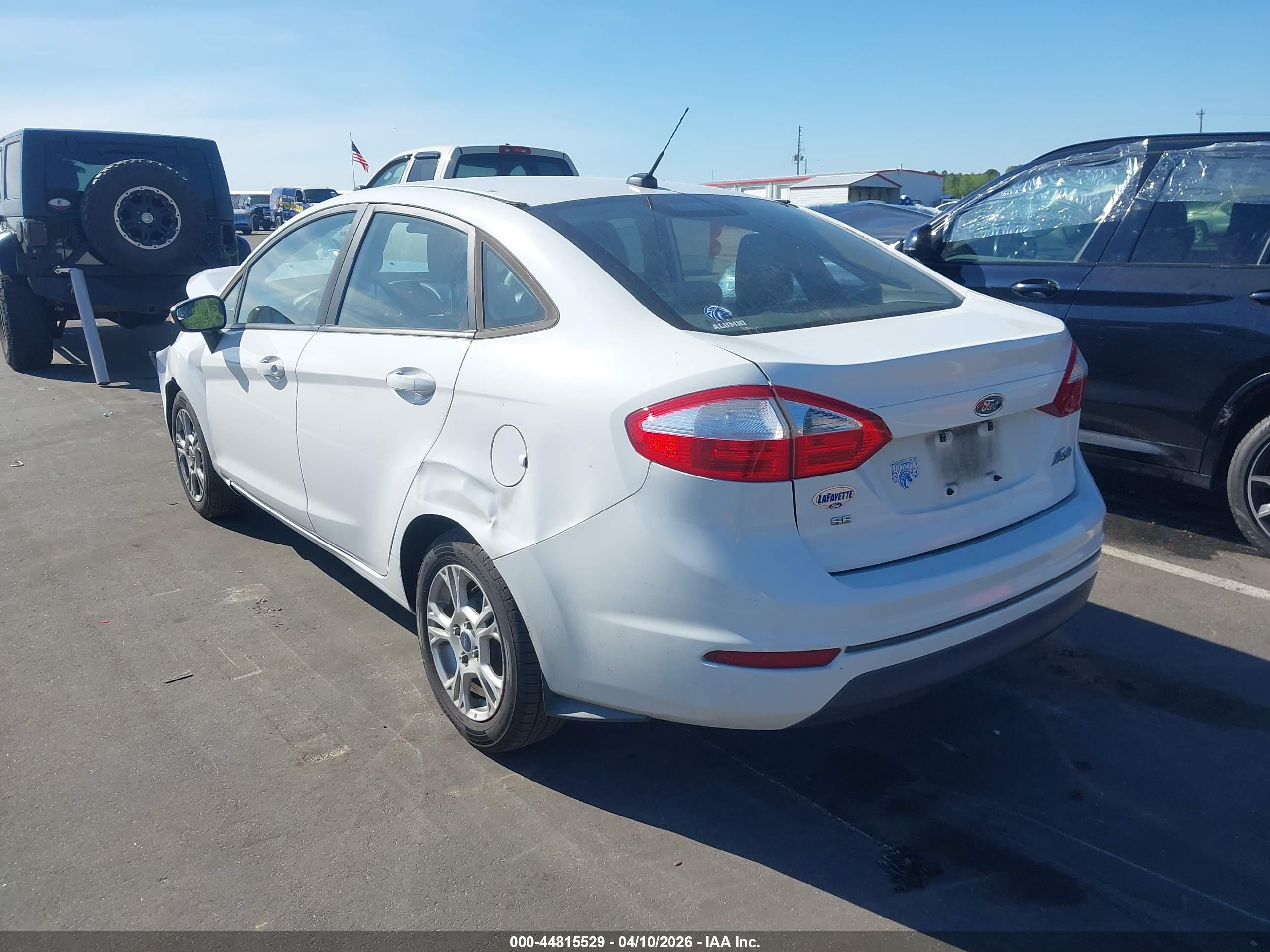 FORD FIESTA image 3