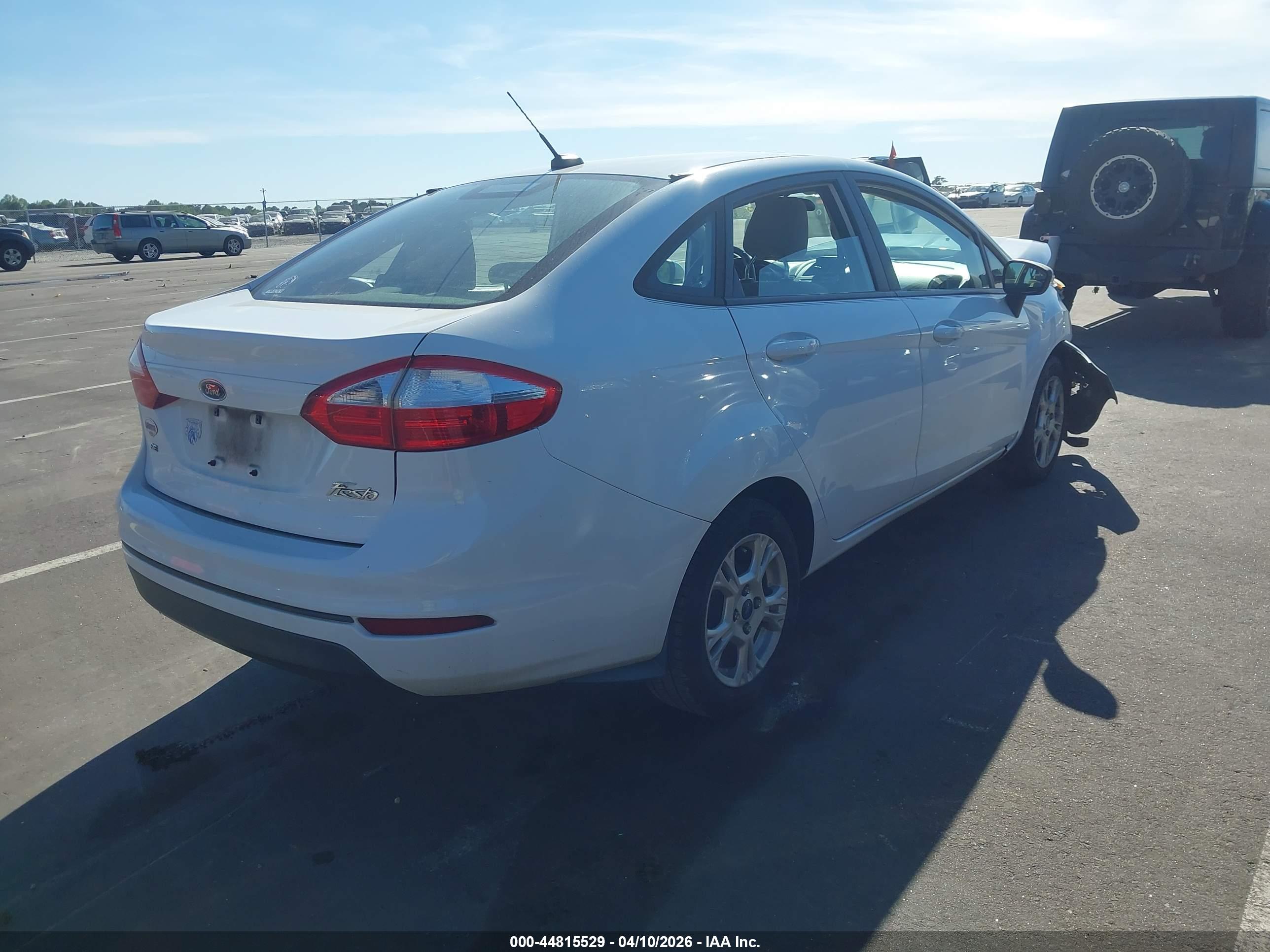 FORD FIESTA image 4