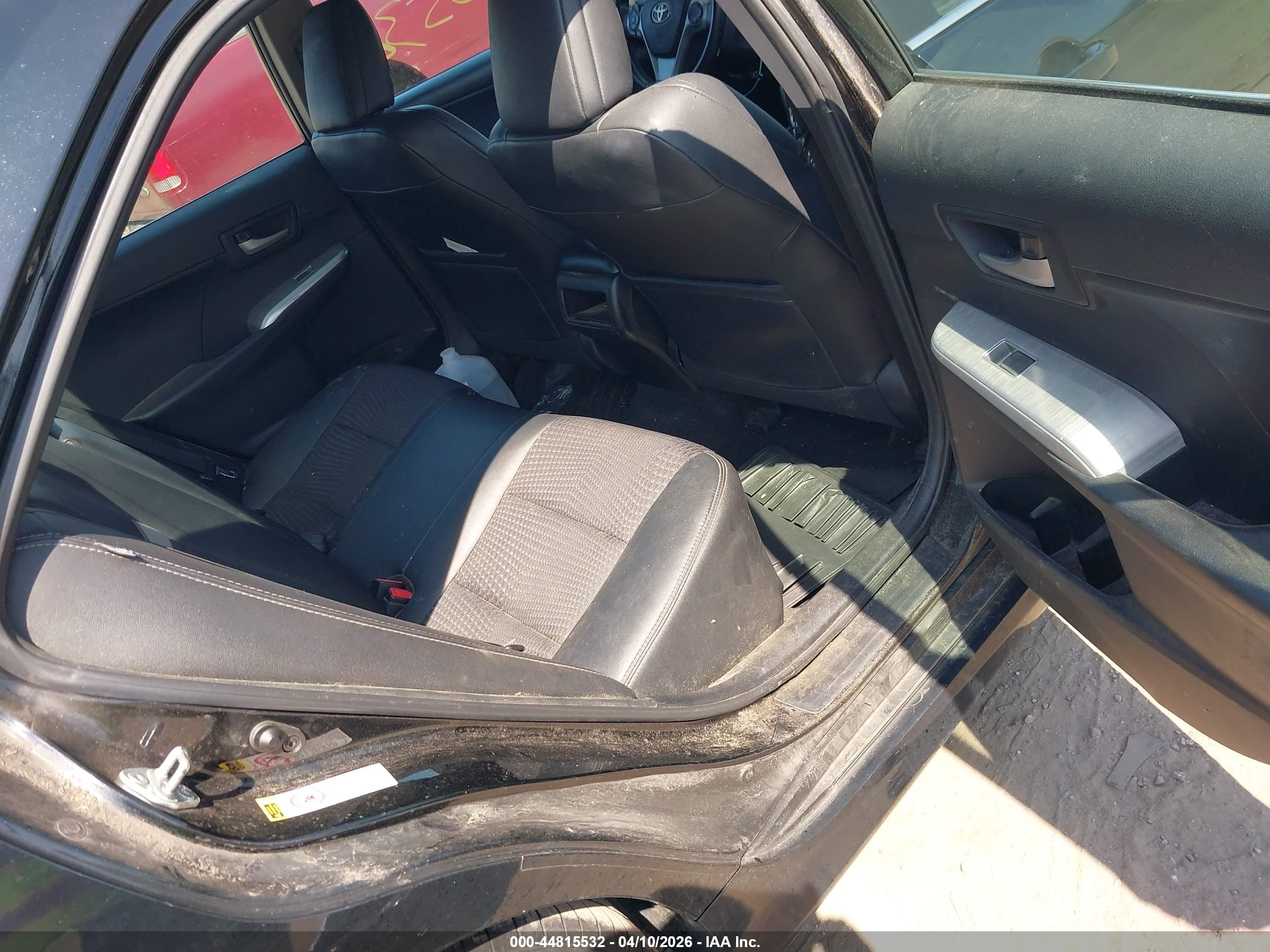 TOYOTA CAMRY image 8