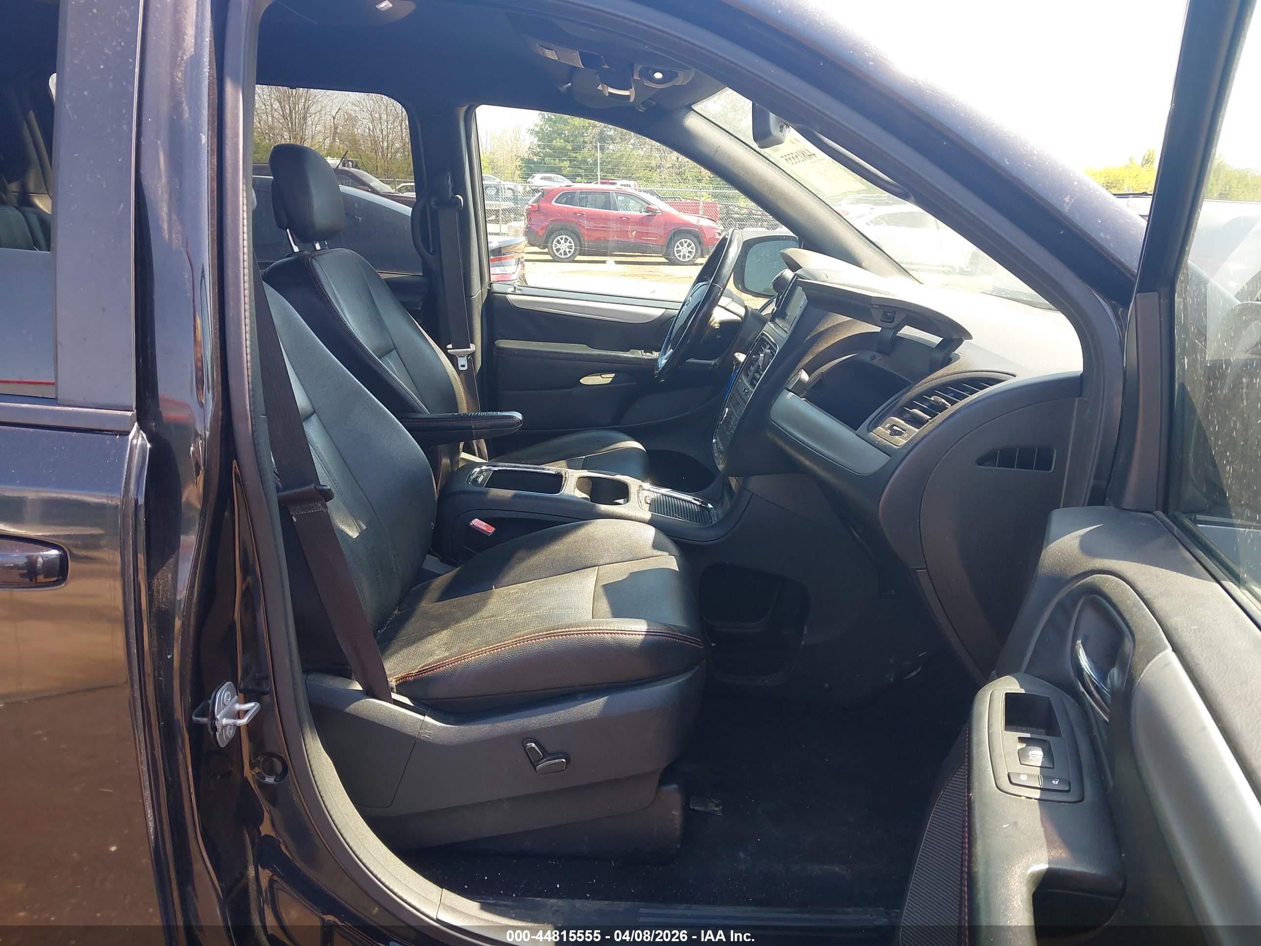 DODGE GRAND image 5