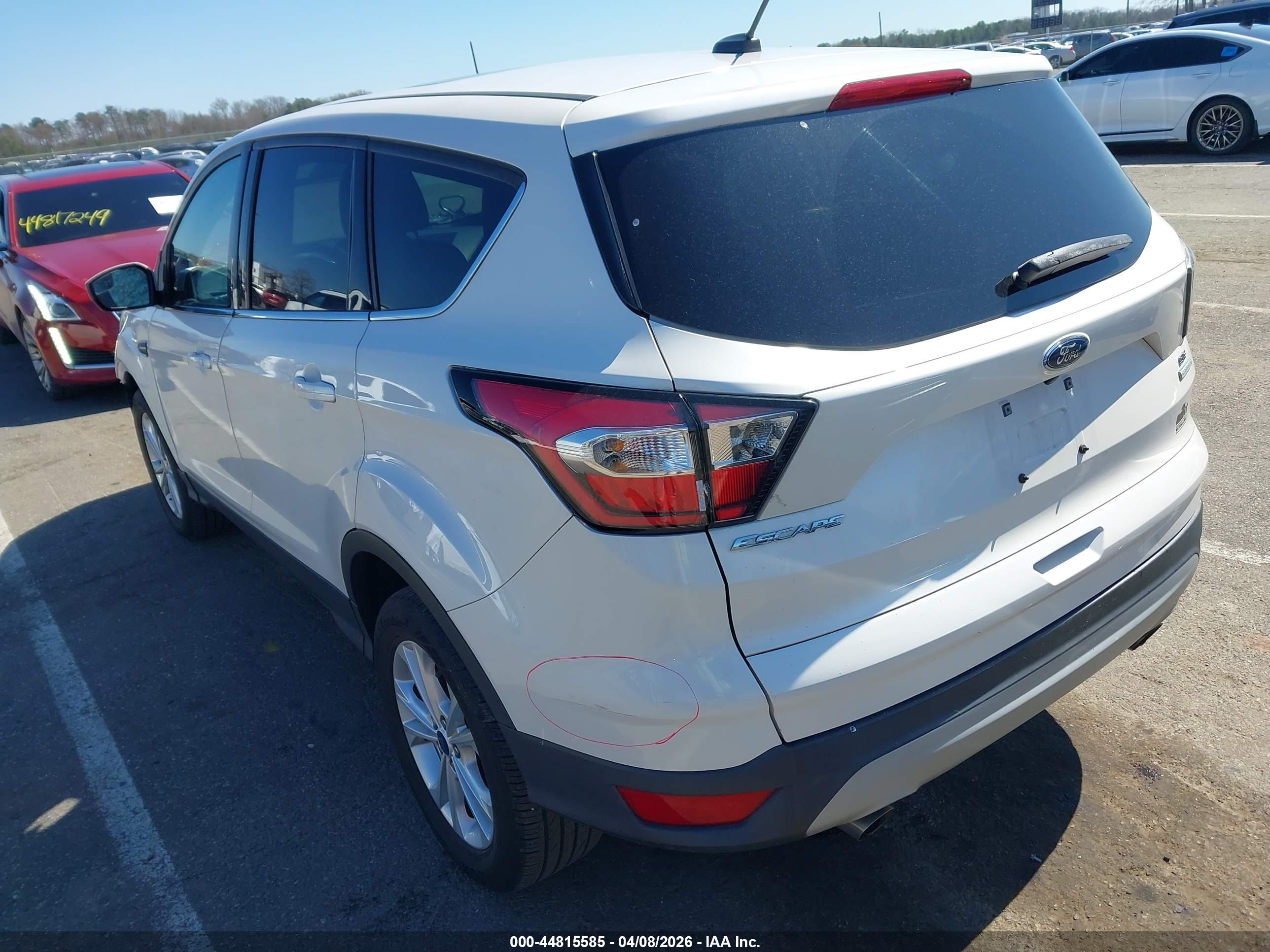 FORD ESCAPE image 3