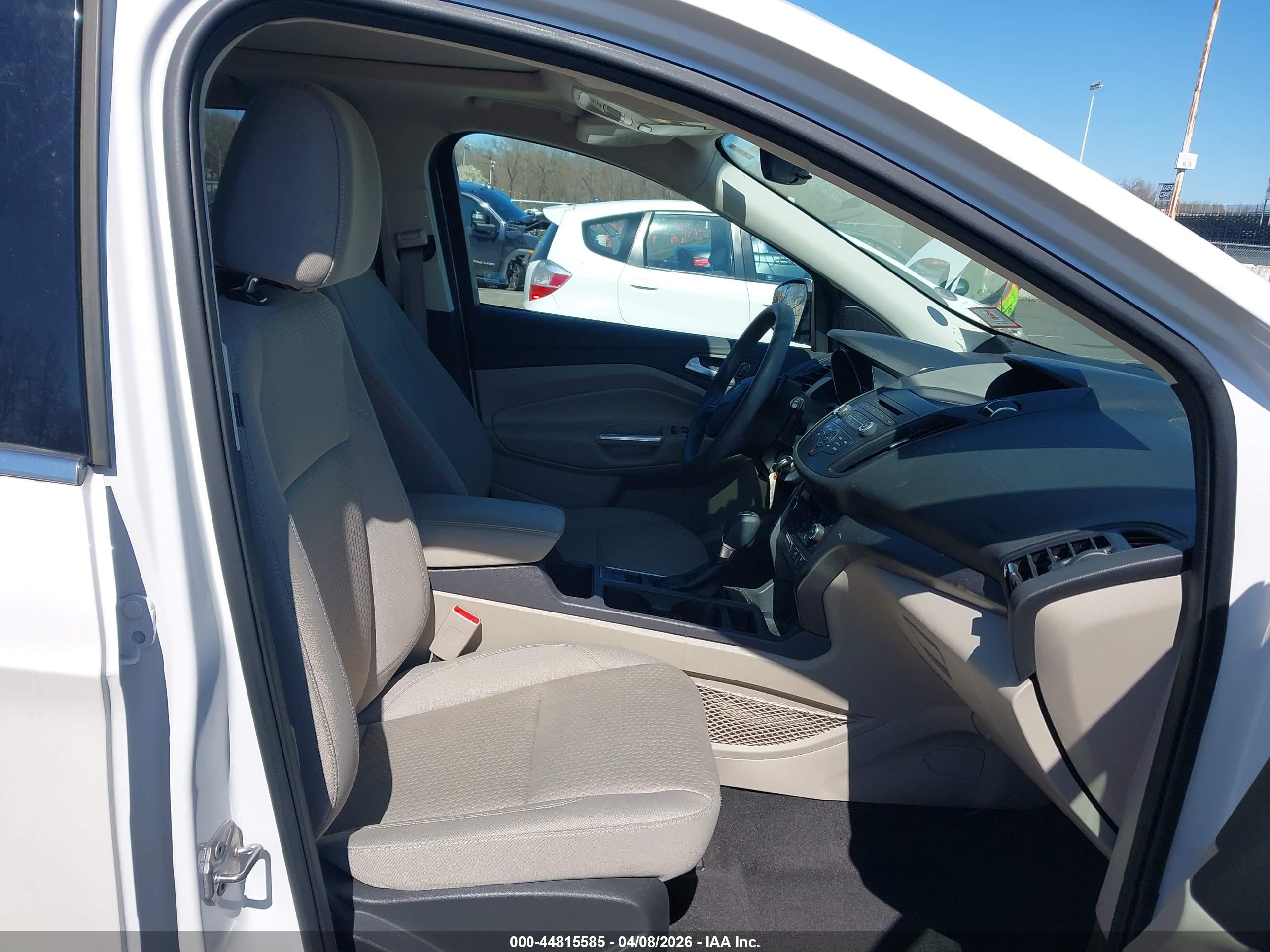 FORD ESCAPE image 5